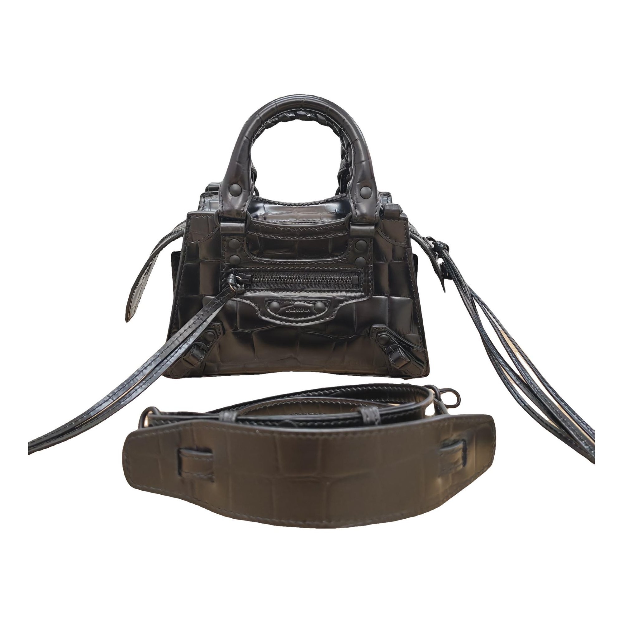 City leather handbag