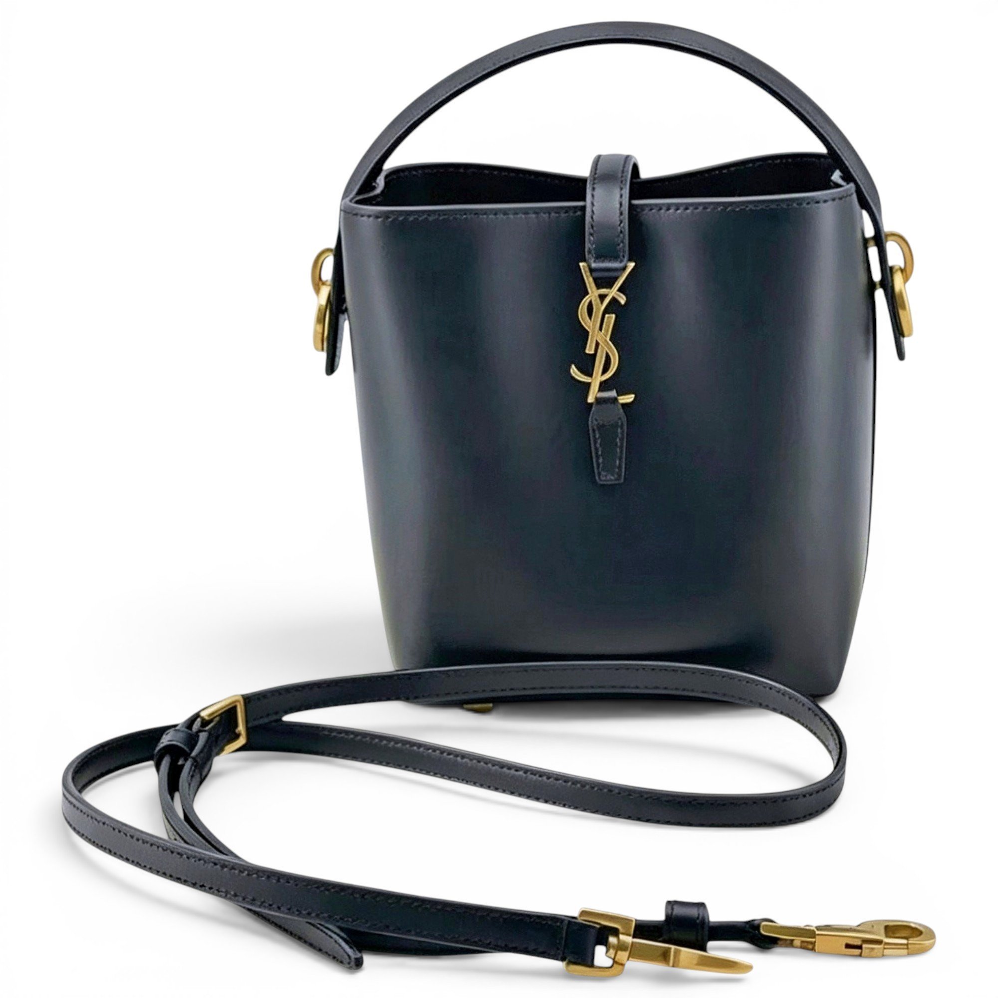 Le 37 leather handbag