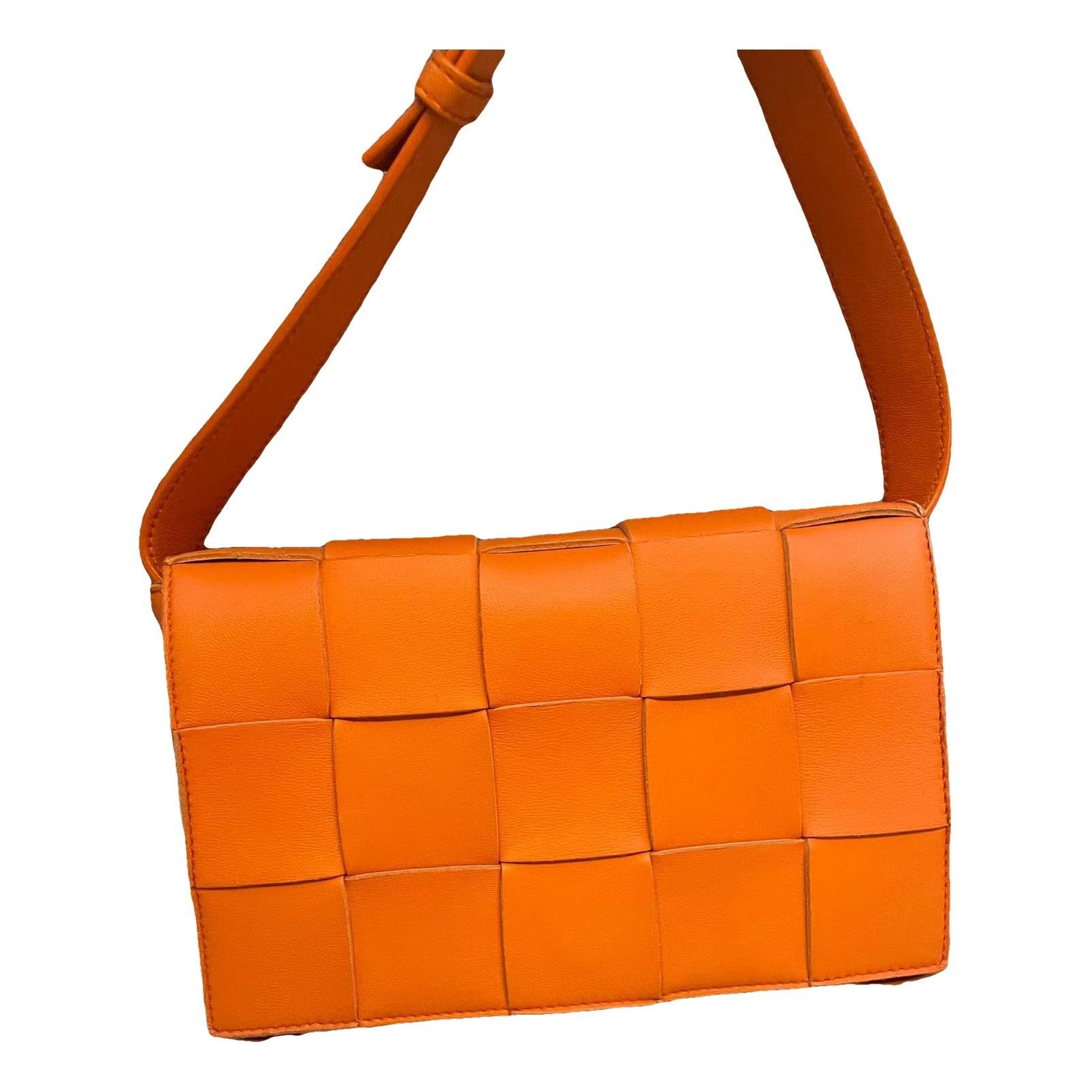 Cassette leather crossbody bag