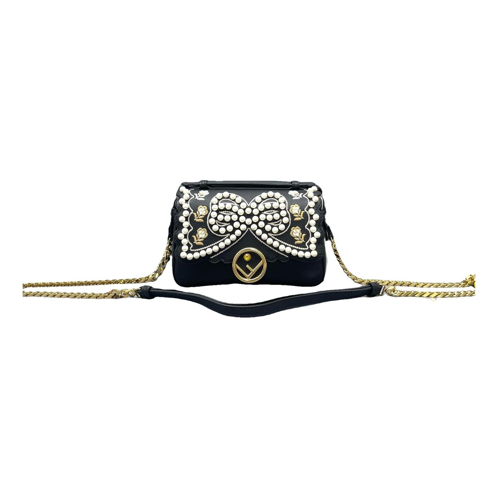 Kan I Logo leather handbag