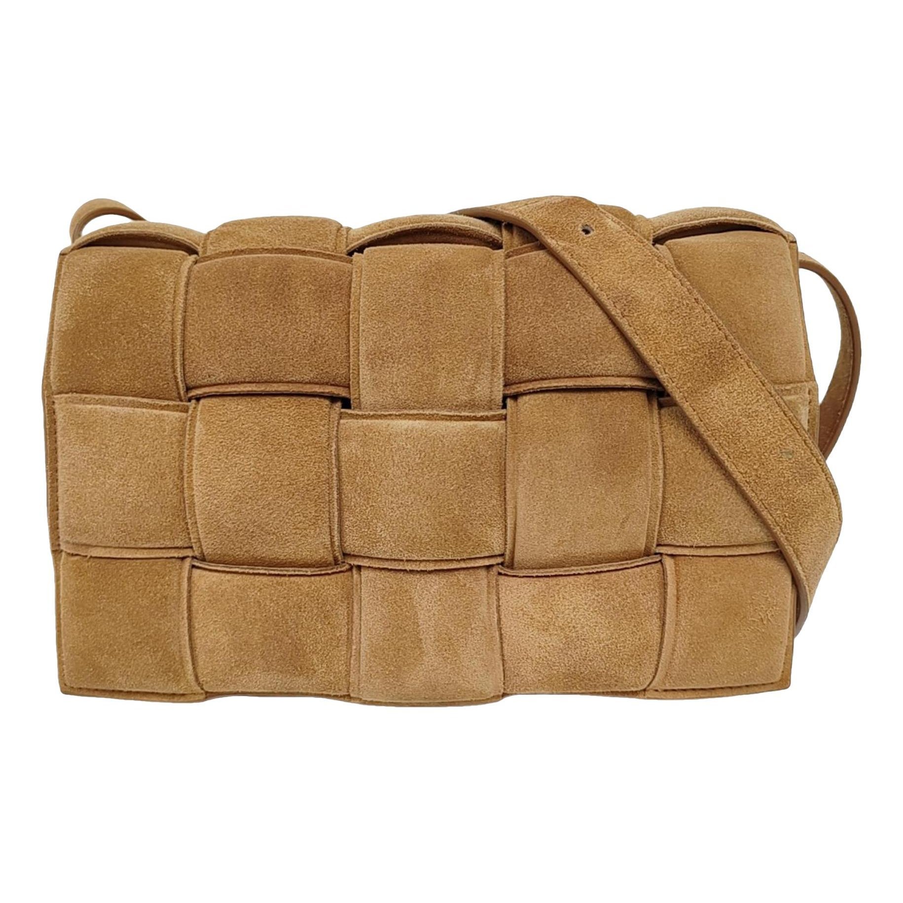 Cassette Padded crossbody bag