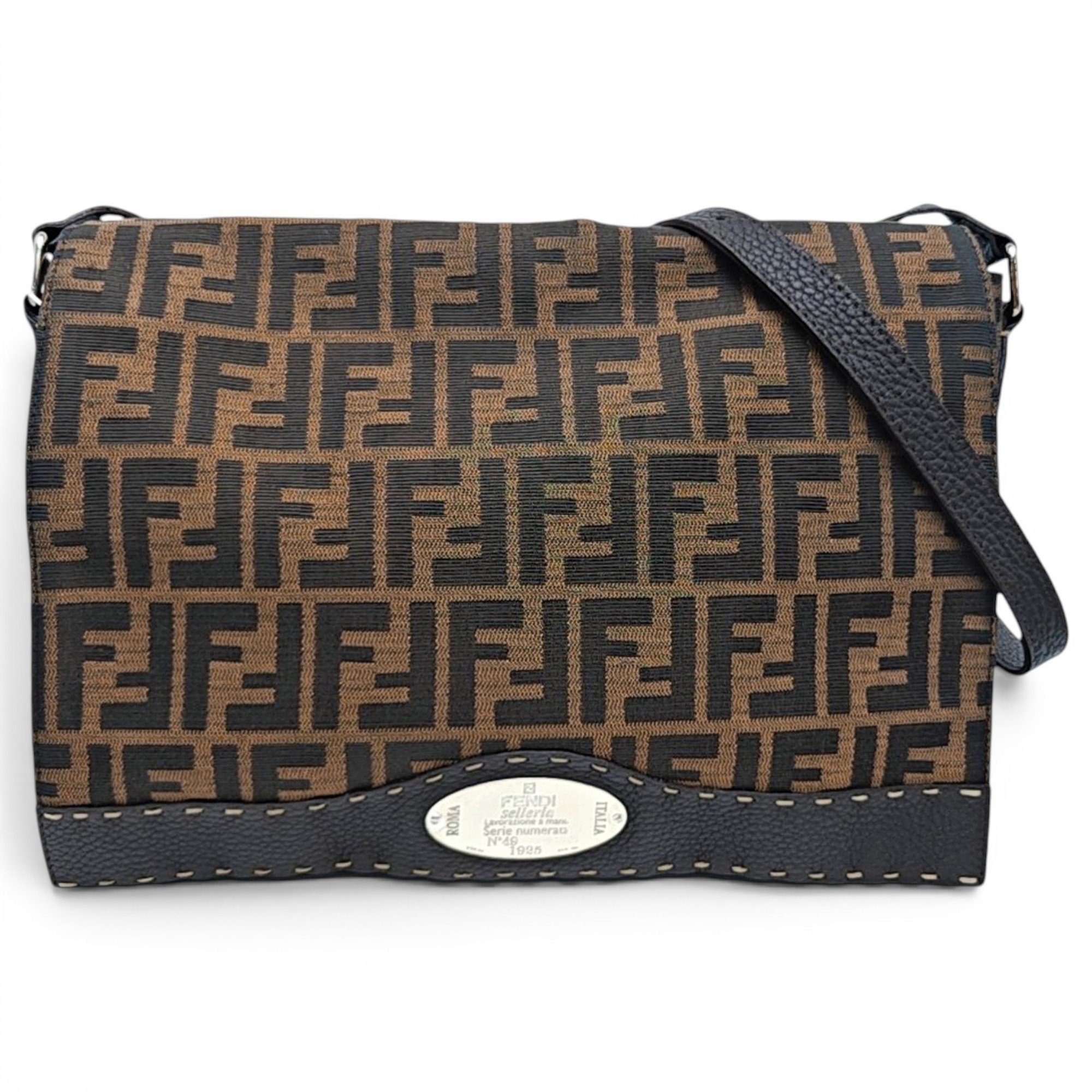 Baguette cloth crossbody bag