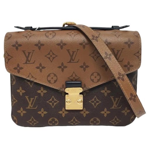 Louis Vuitton Leather handbag
