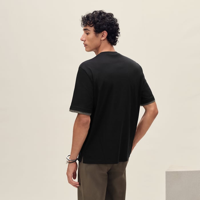 Noir T-shirt With "Sellier" Detail
