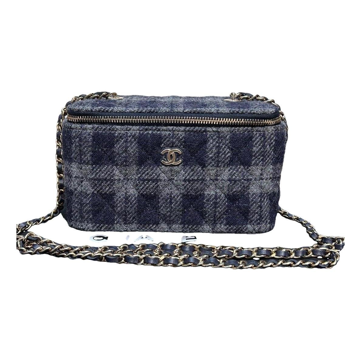 Trendy CC Vanity cloth handbag