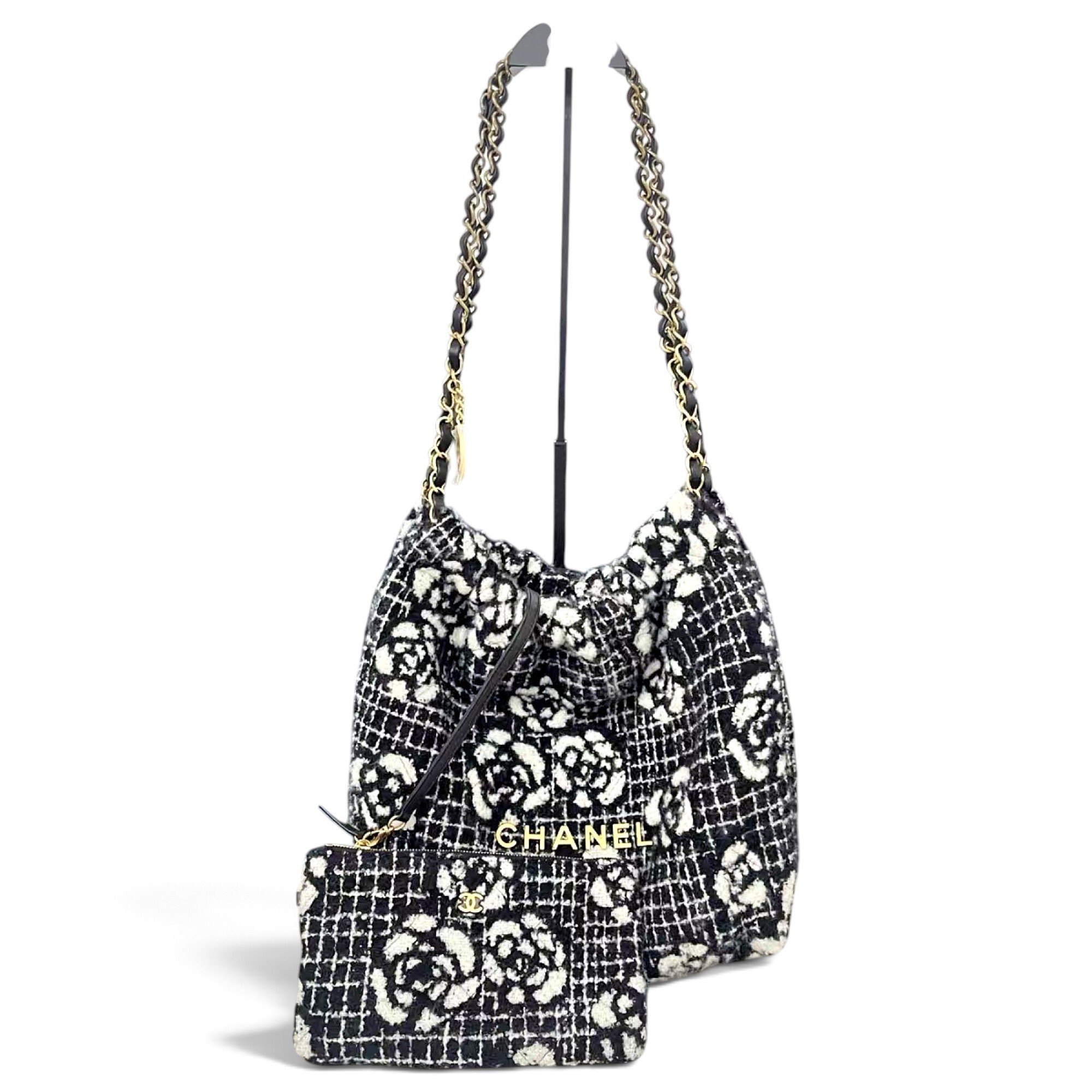 Chanel 22 tweed handbag