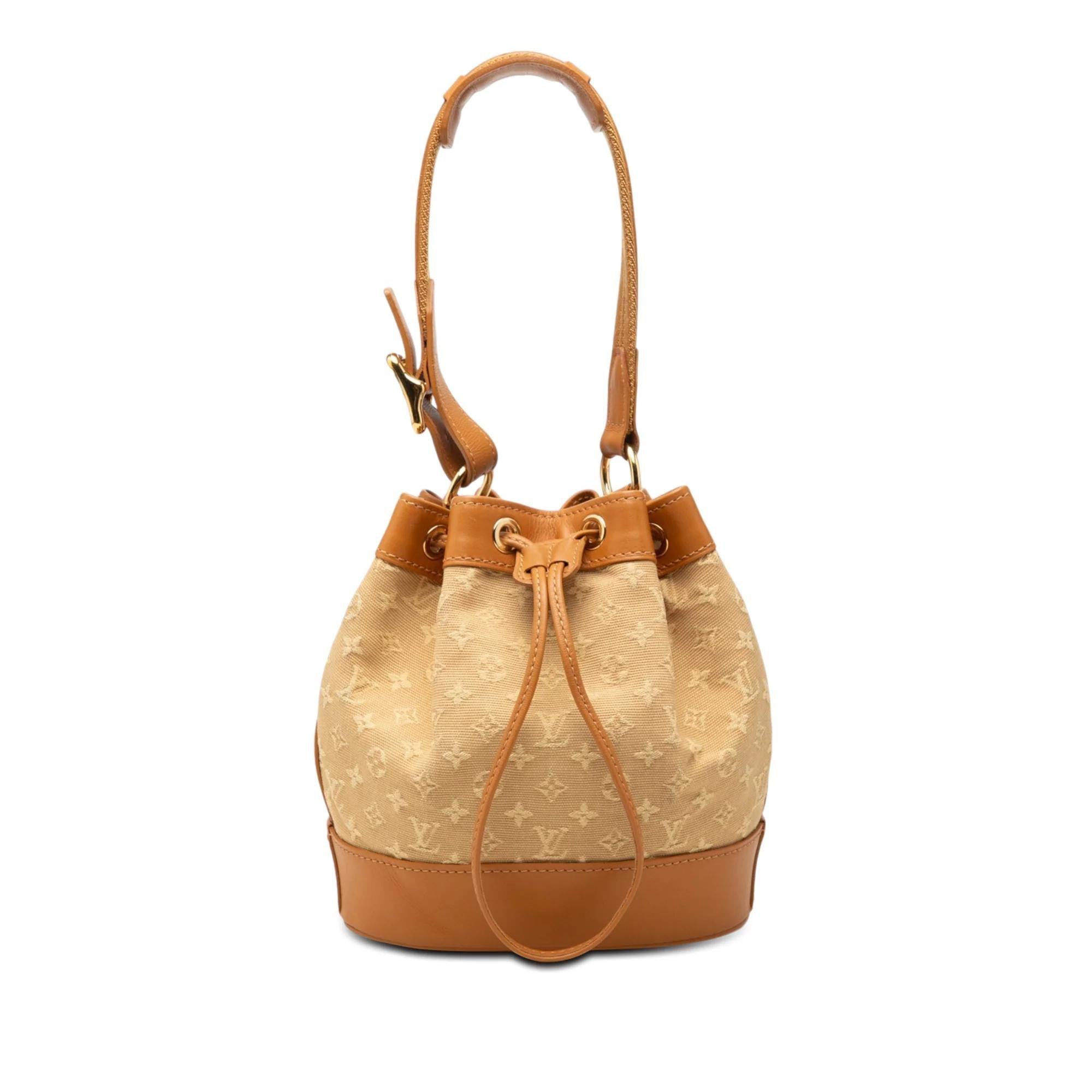 Bucket cloth tote