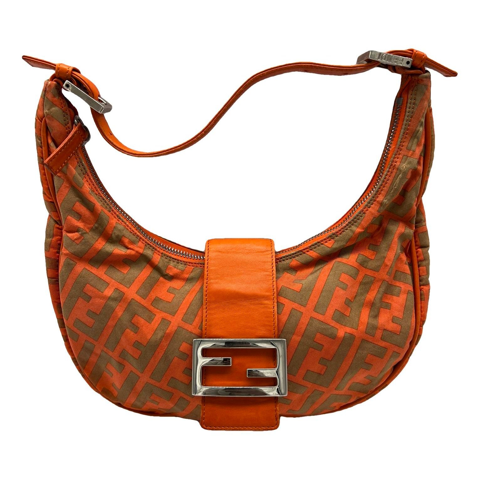 Croissant cloth handbag