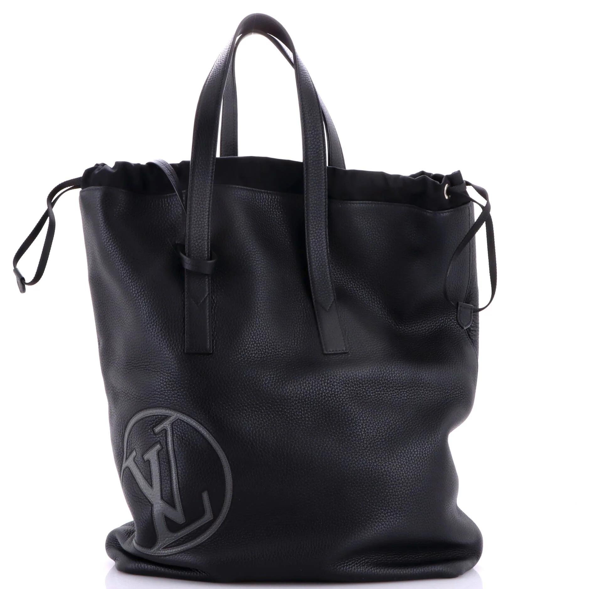 Leather tote