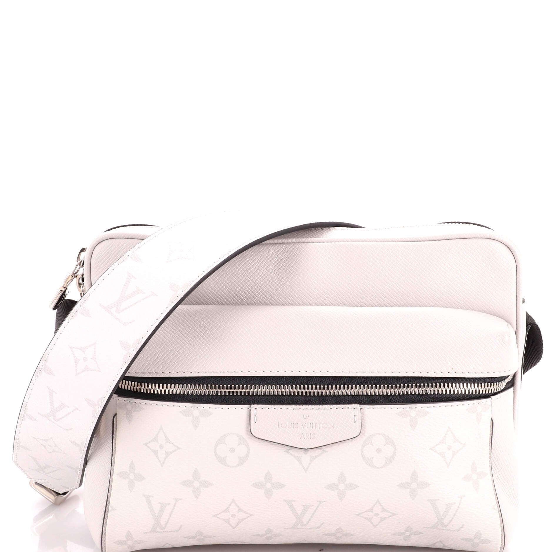 Outdoor Messenger Bag Monogram Taigarama