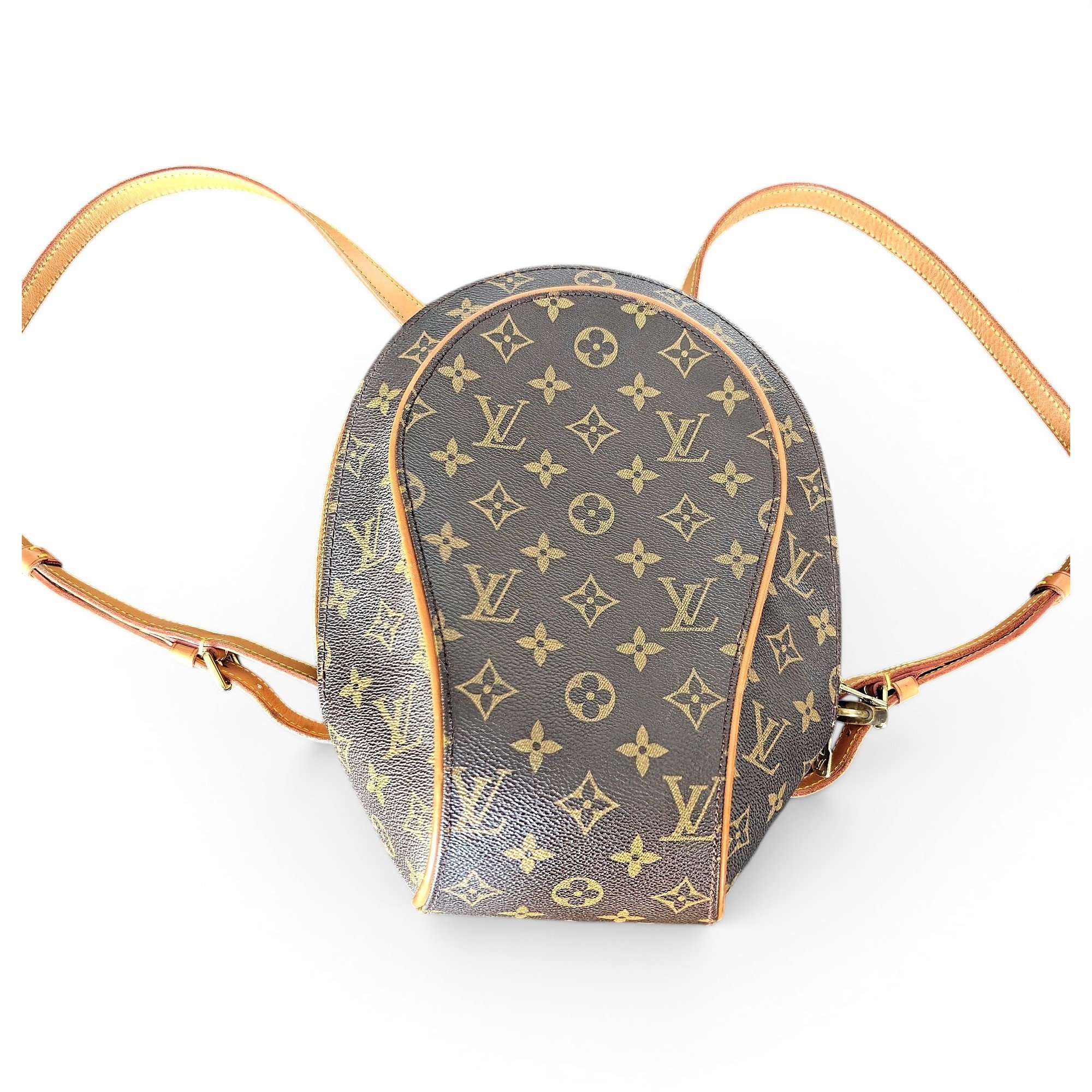Ellipse cloth backpack