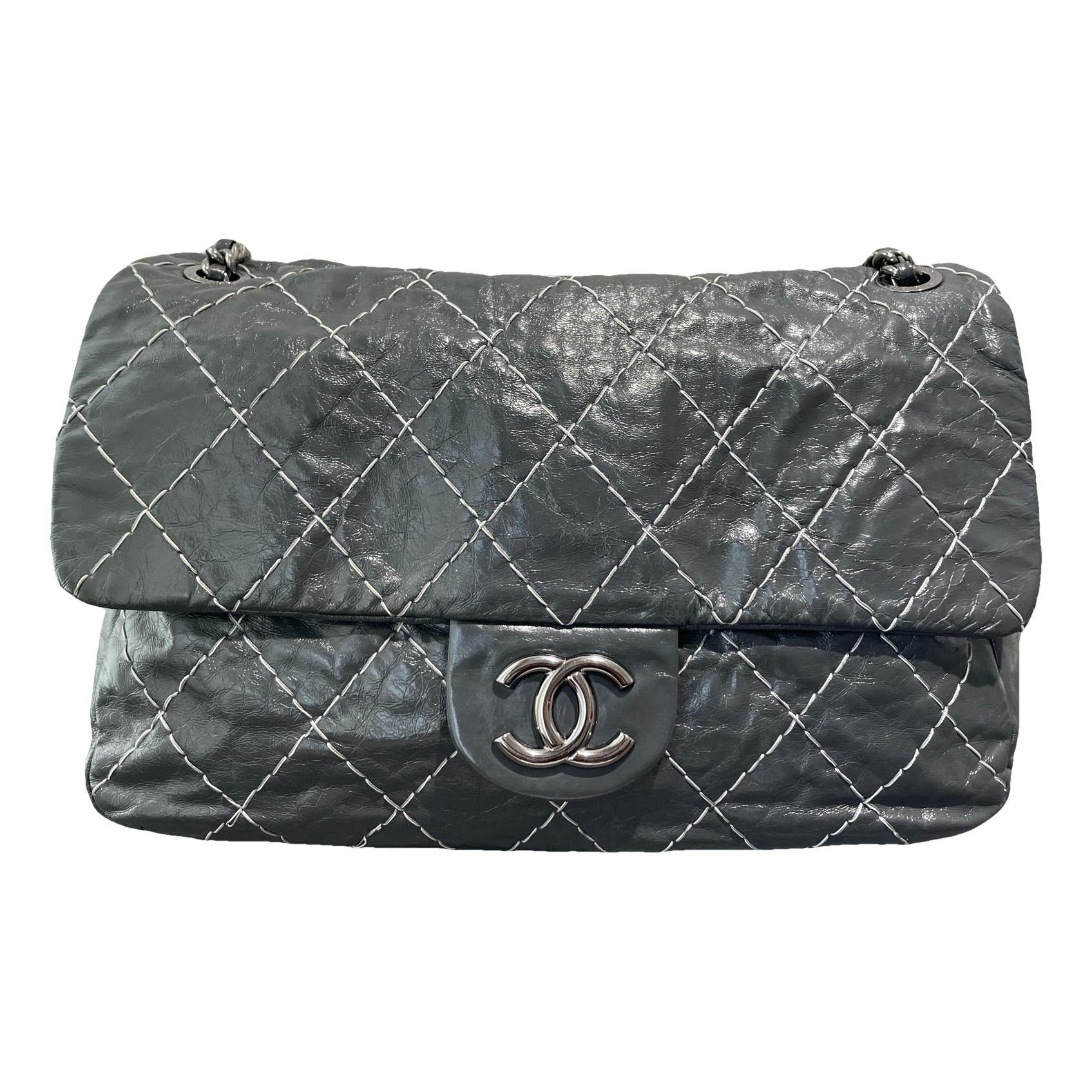 Timeless/Classique leather handbag