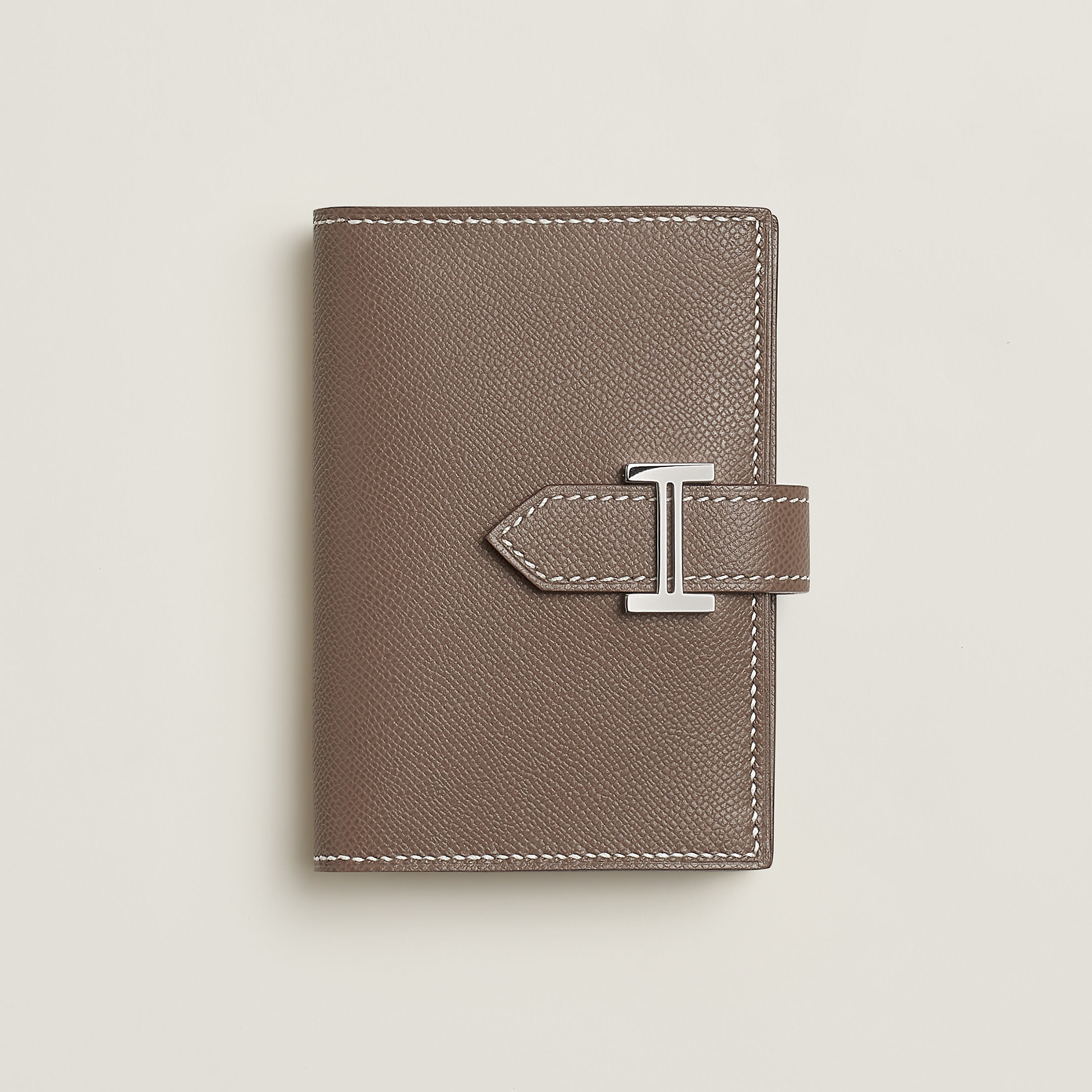 Bearn card holder