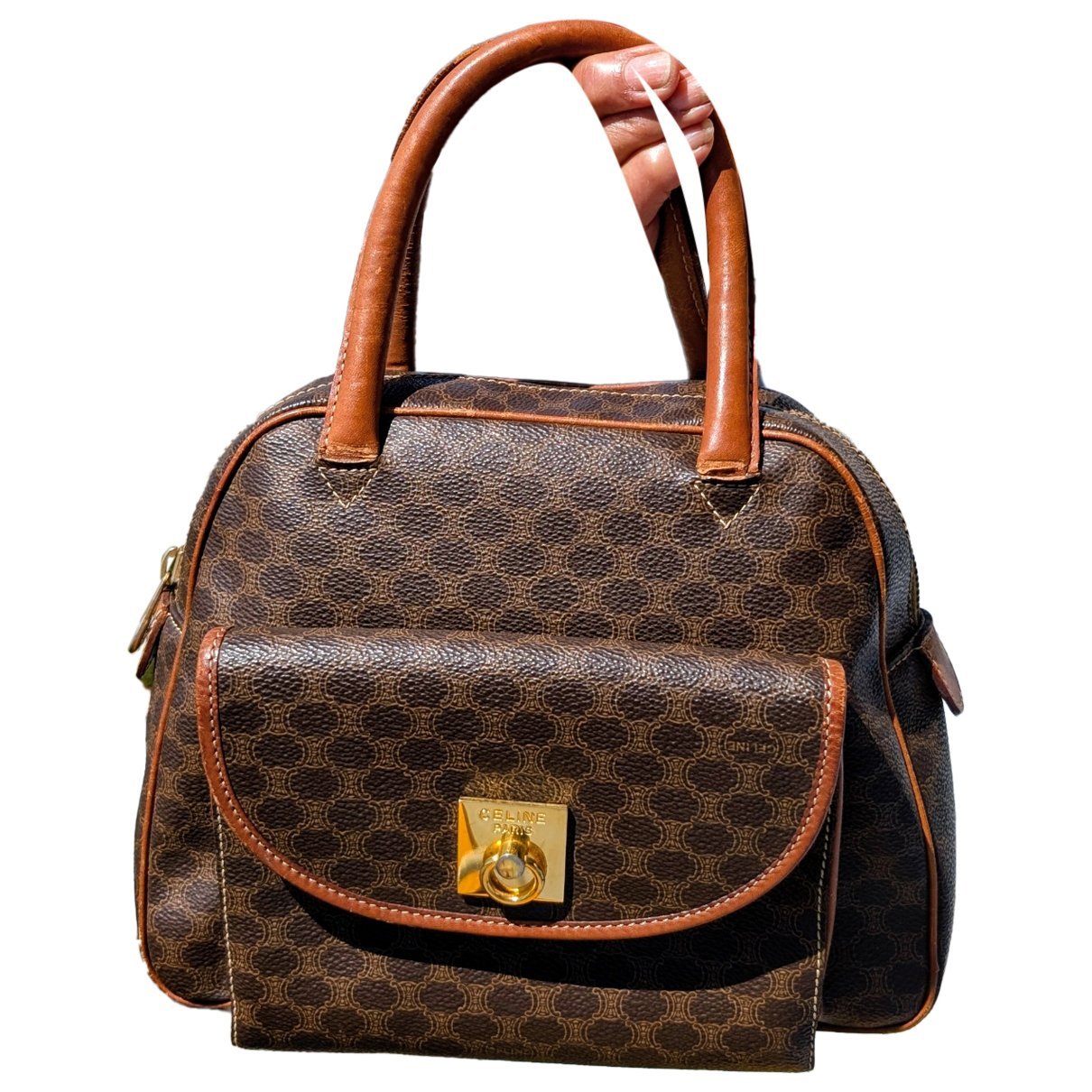 Leather handbag