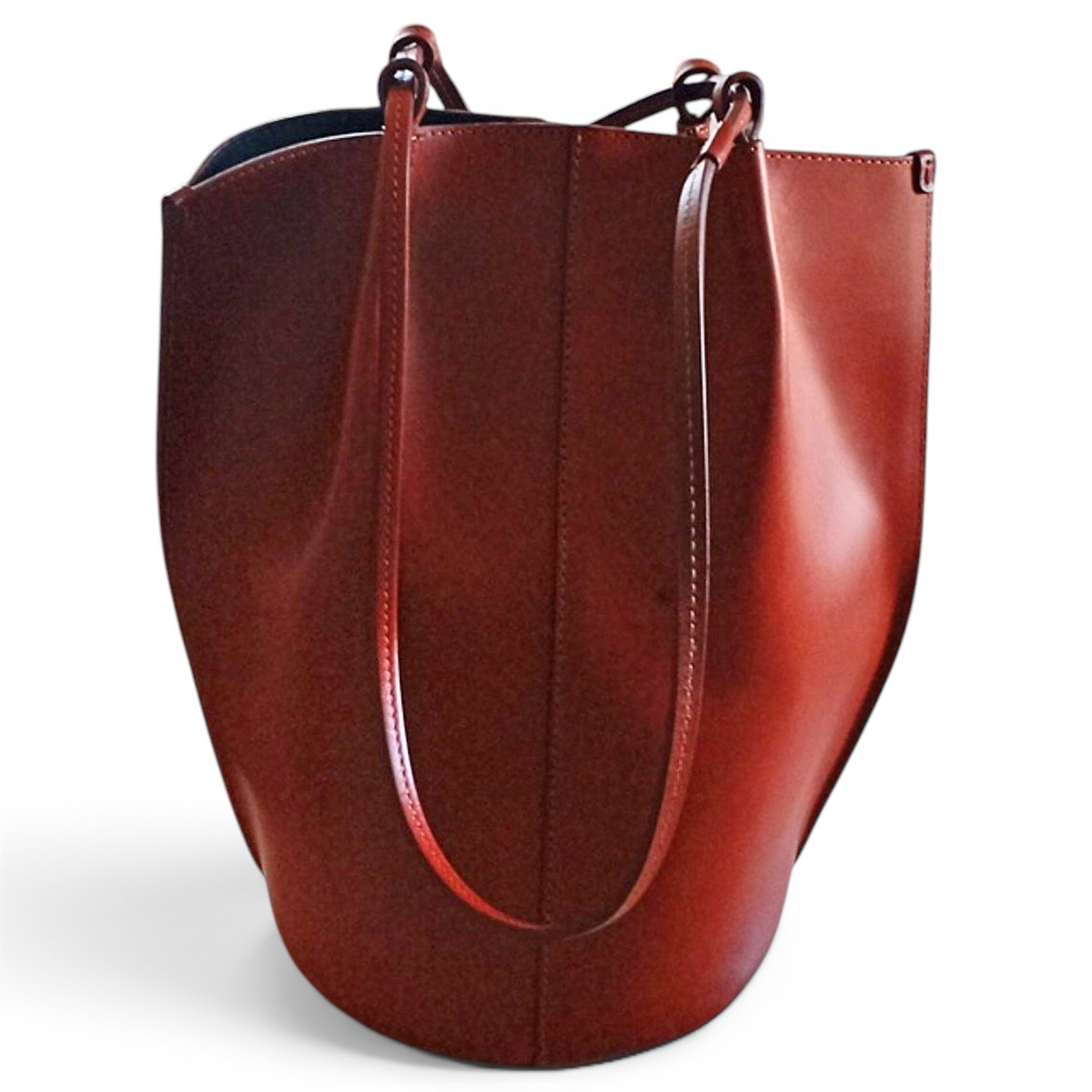 Leather handbag