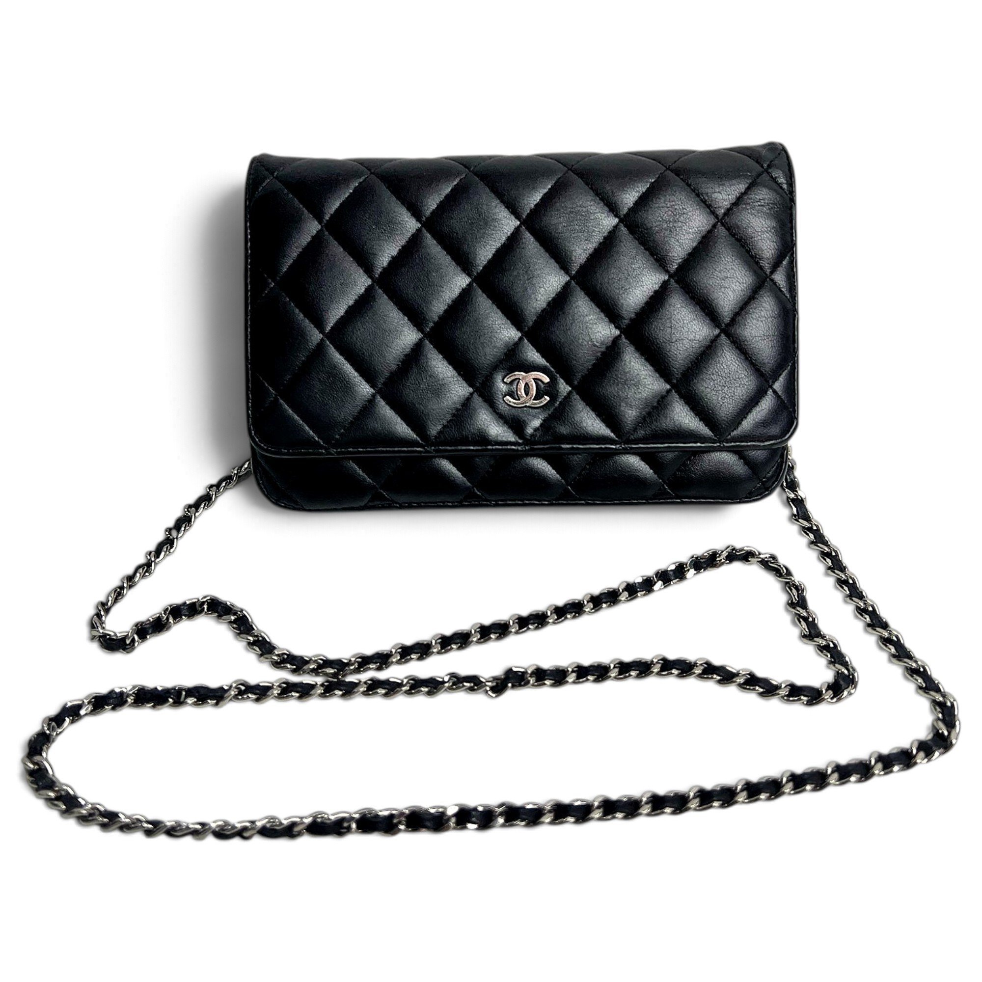 Wallet On Chain Timeless/Classique leather crossbody bag