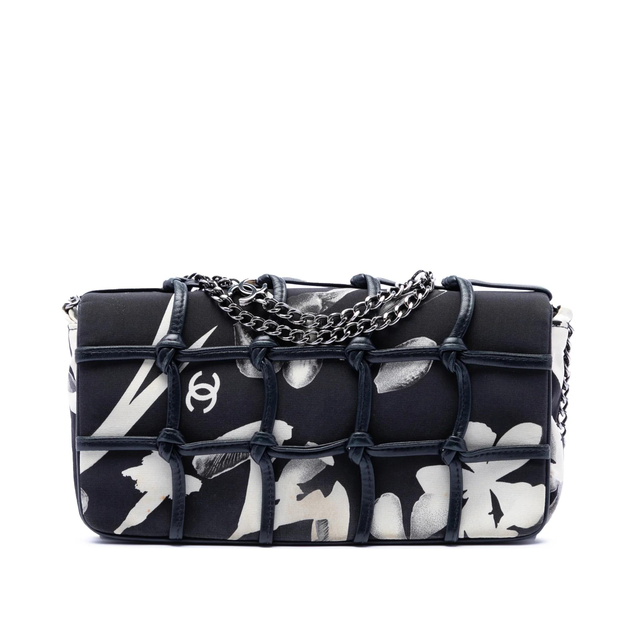Timeless/Classique leather handbag