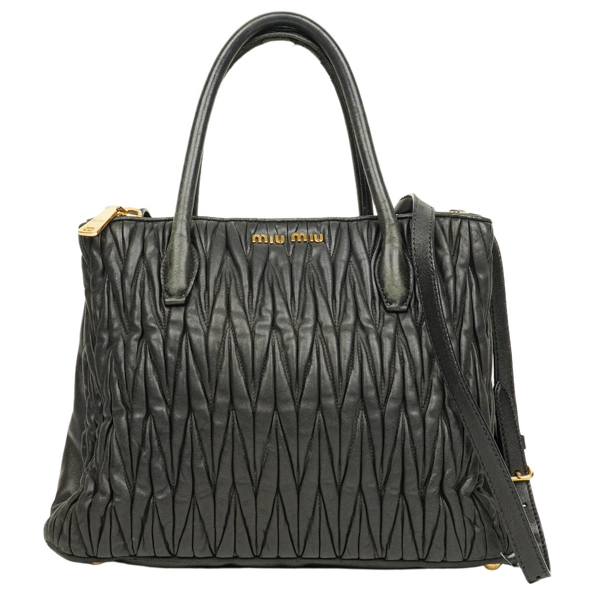 Matelassé leather handbag