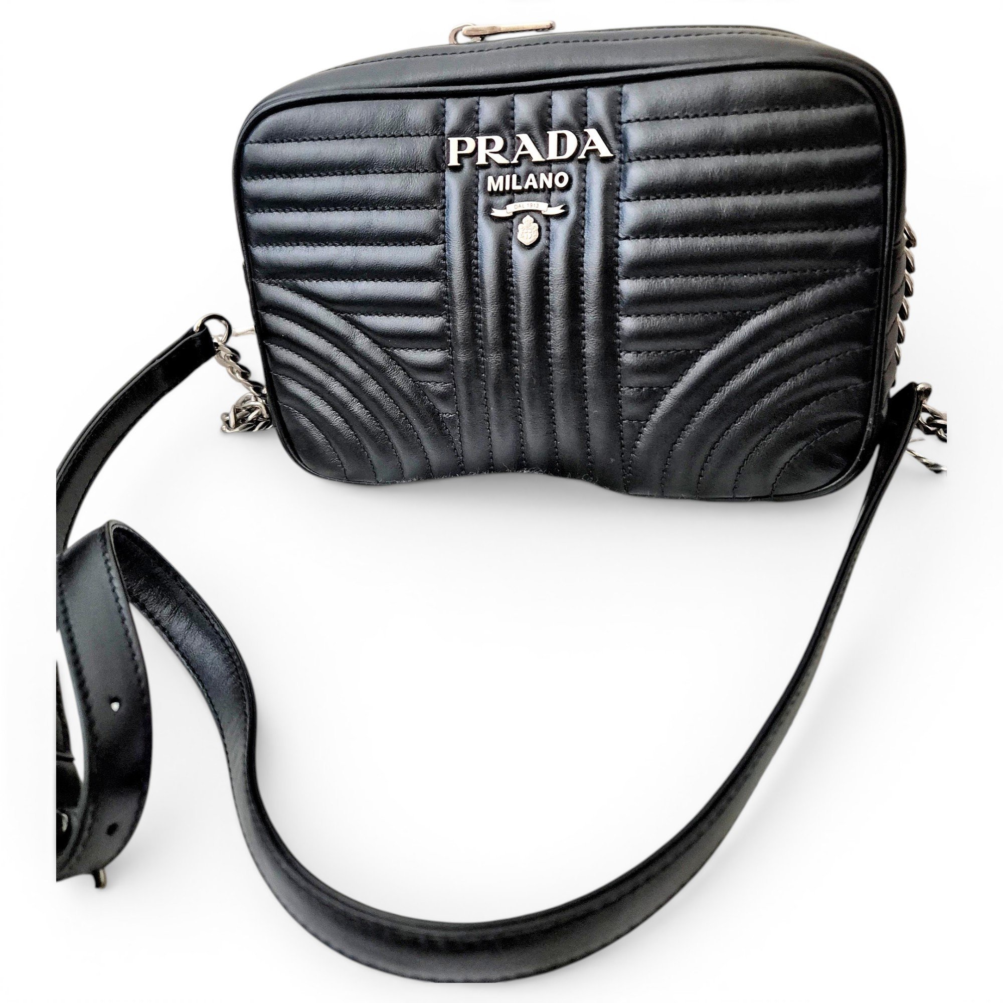 Diagramme leather crossbody bag