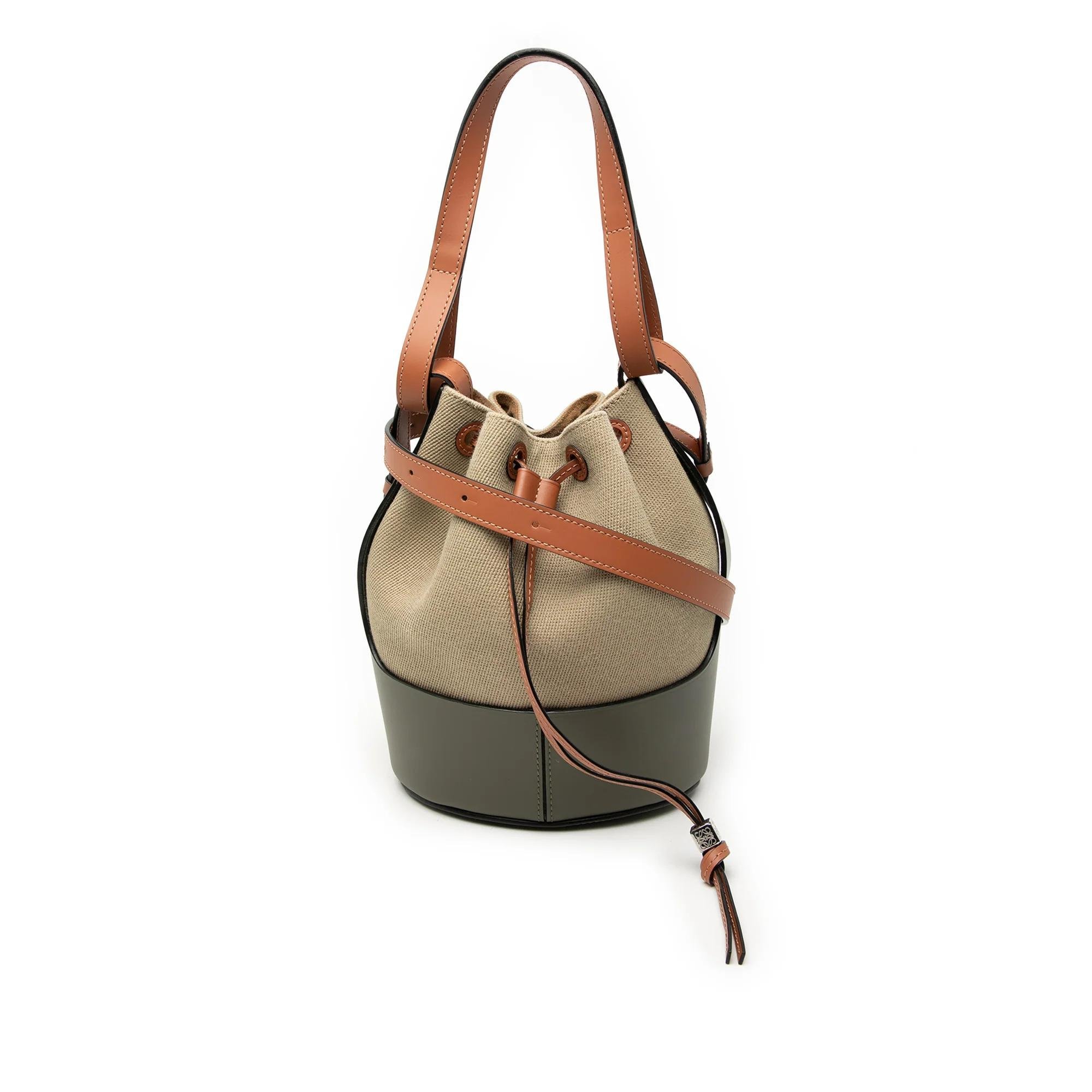 Balloon leather bag