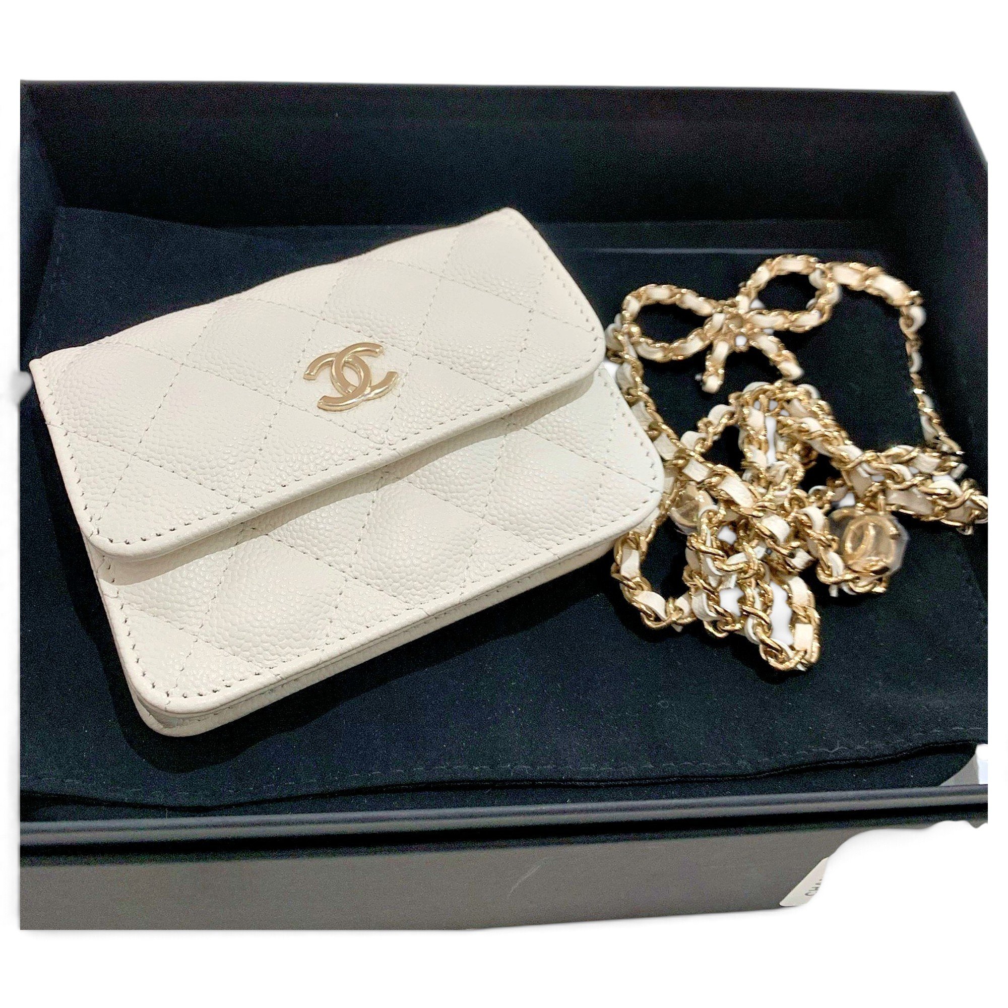 Wallet On Chain Timeless/Classique leather crossbody bag