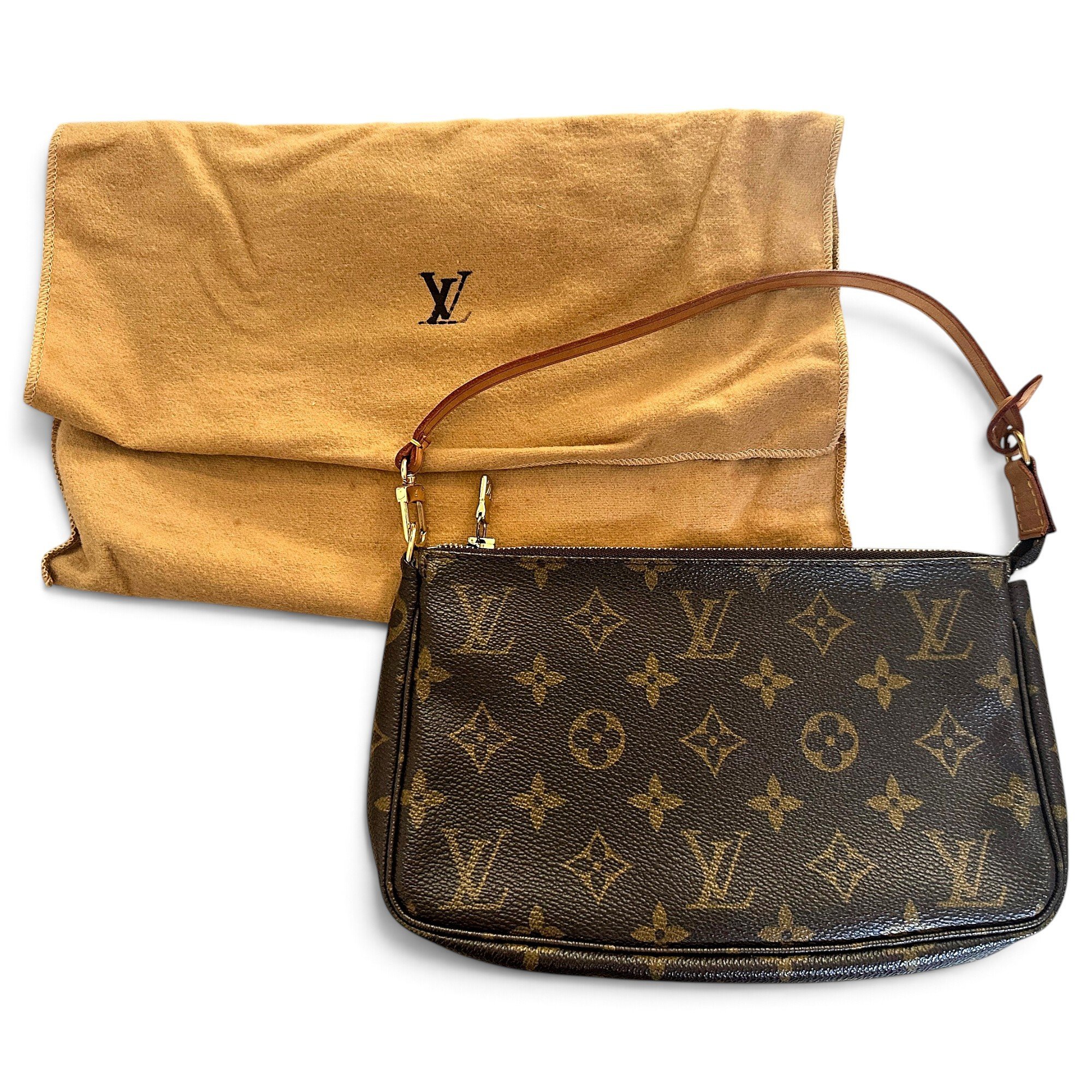 Pochette Accessoire leather handbag