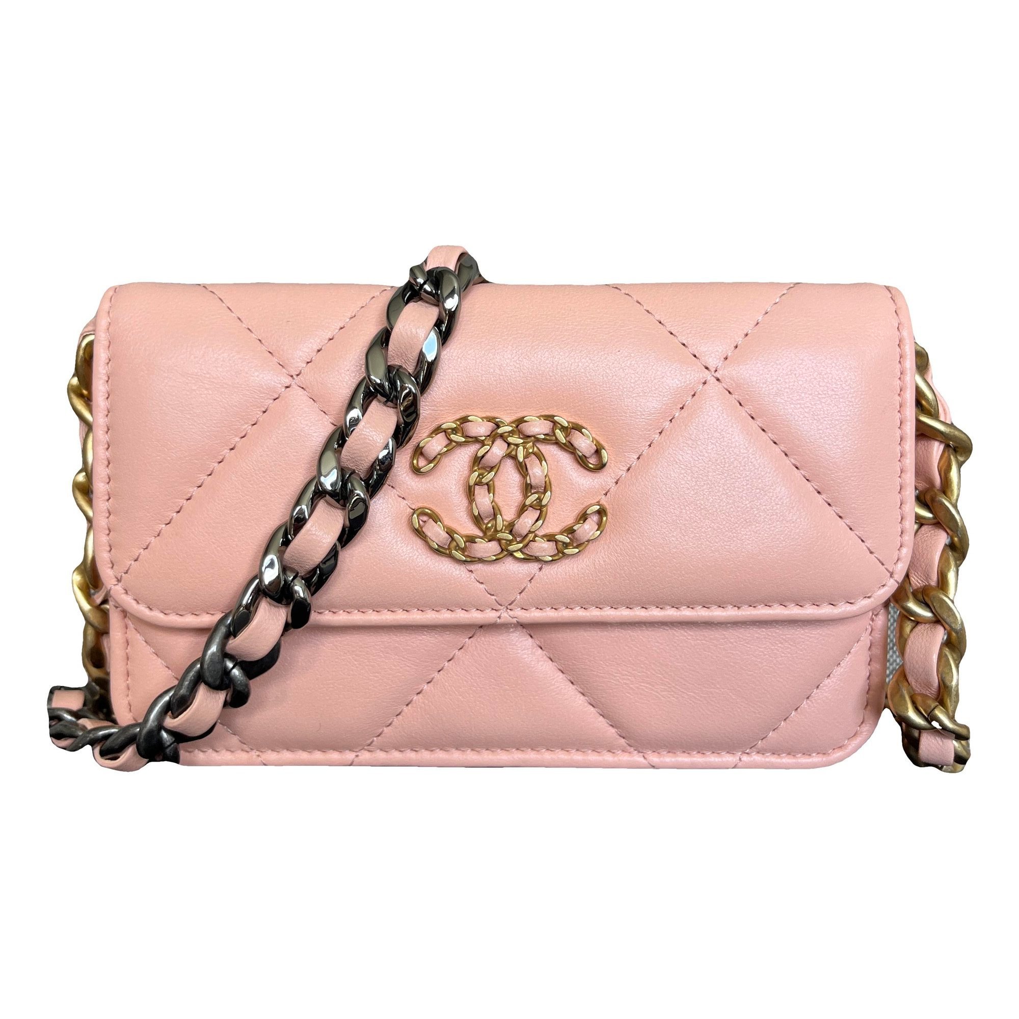 Wallet On Chain Chanel 19 leather handbag