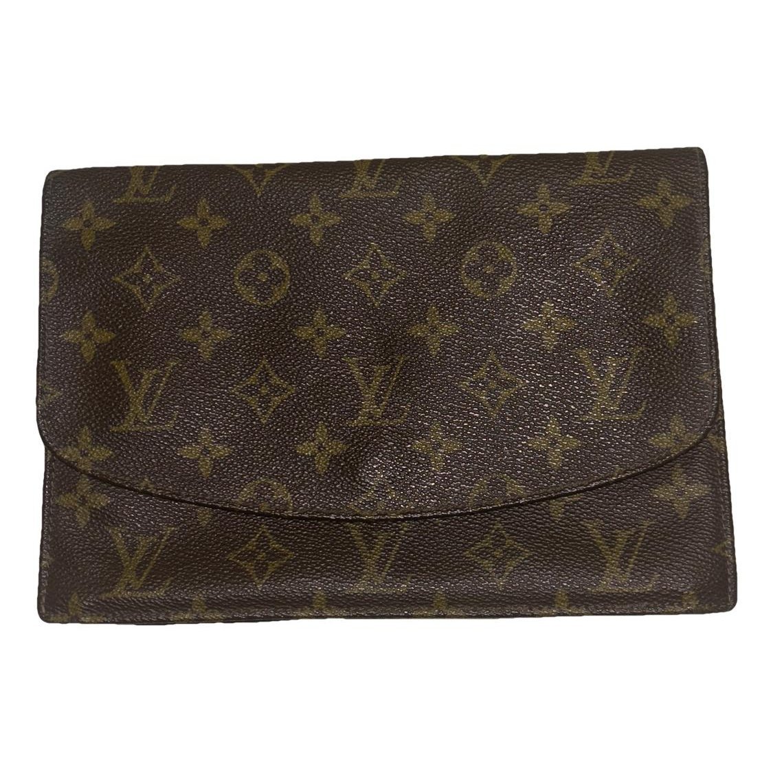 Leather clutch bag
