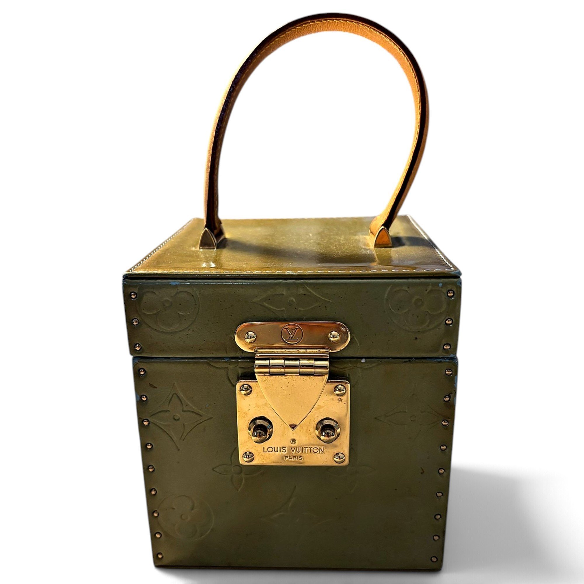Patent leather handbag