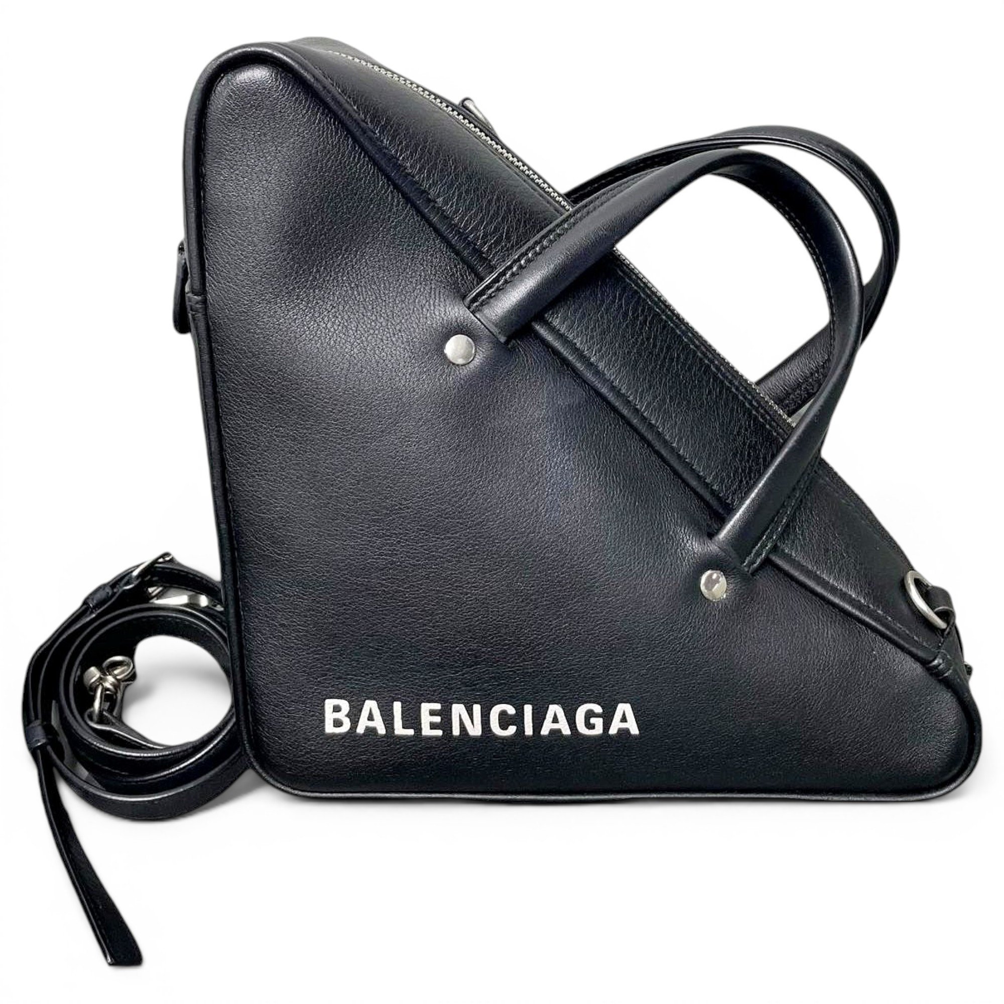 Triangle leather handbag