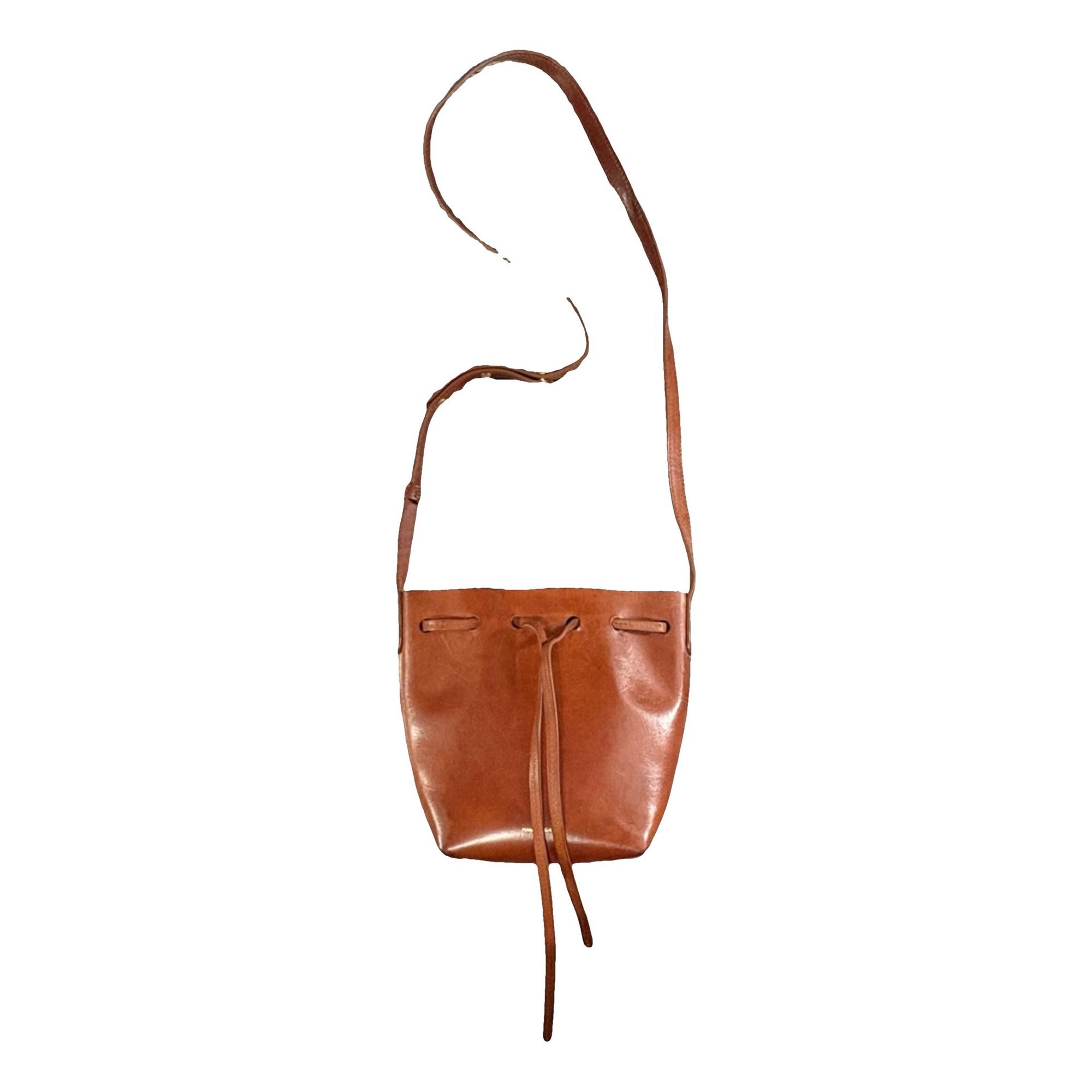 Bucket leather crossbody bag