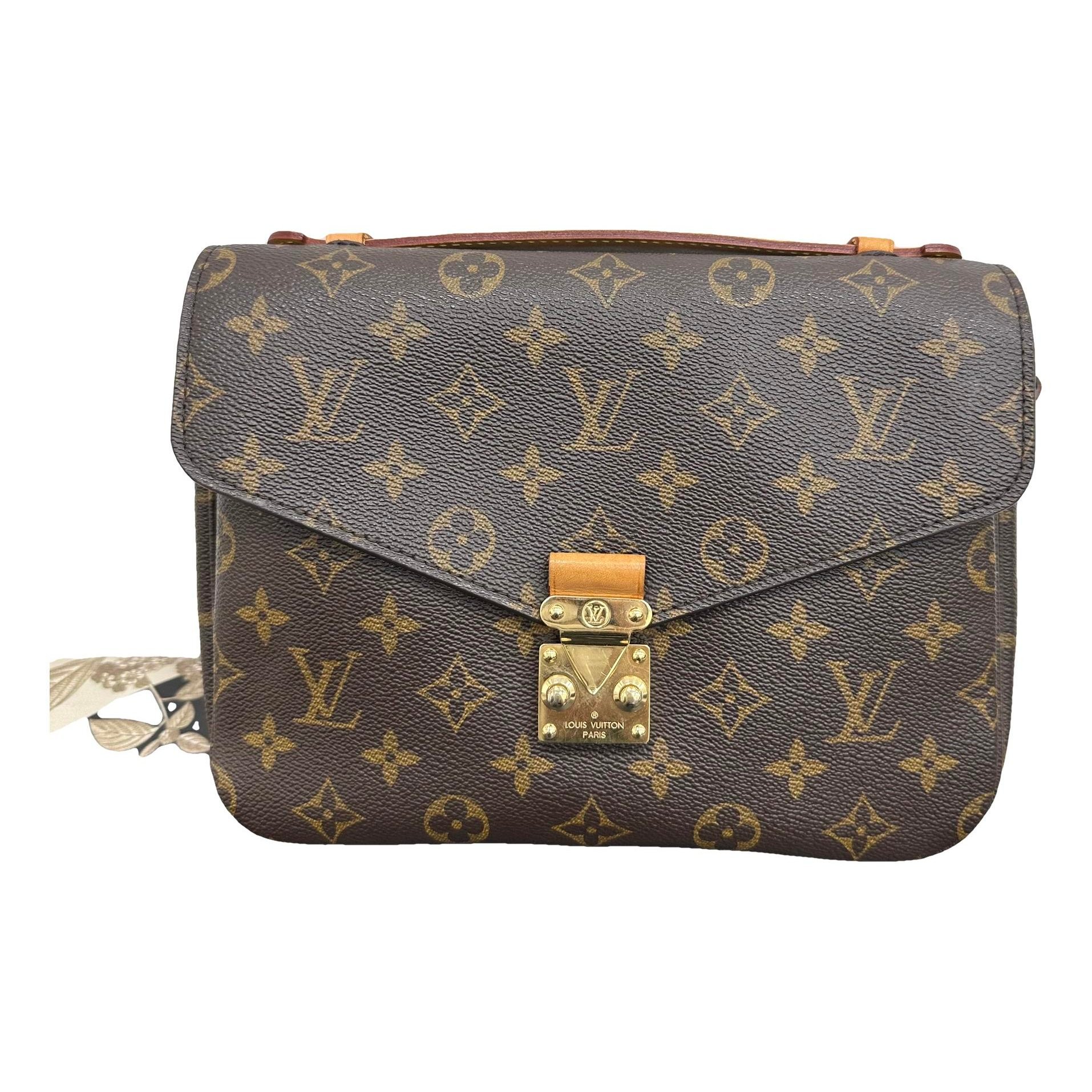 Metis leather handbag