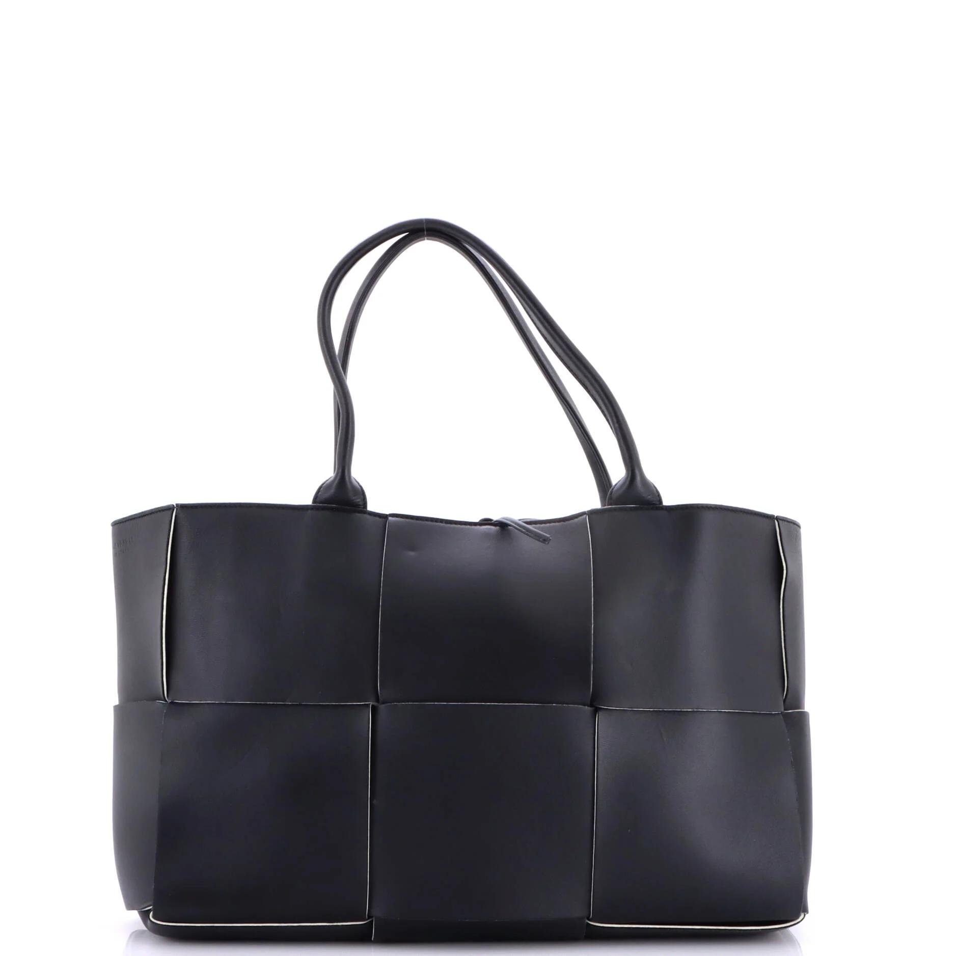 Bottega Veneta Leather tote