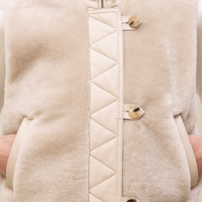 Beige Glaise Sleeveless Short Vest