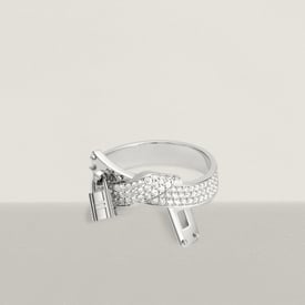 Kelly Gavroche ring