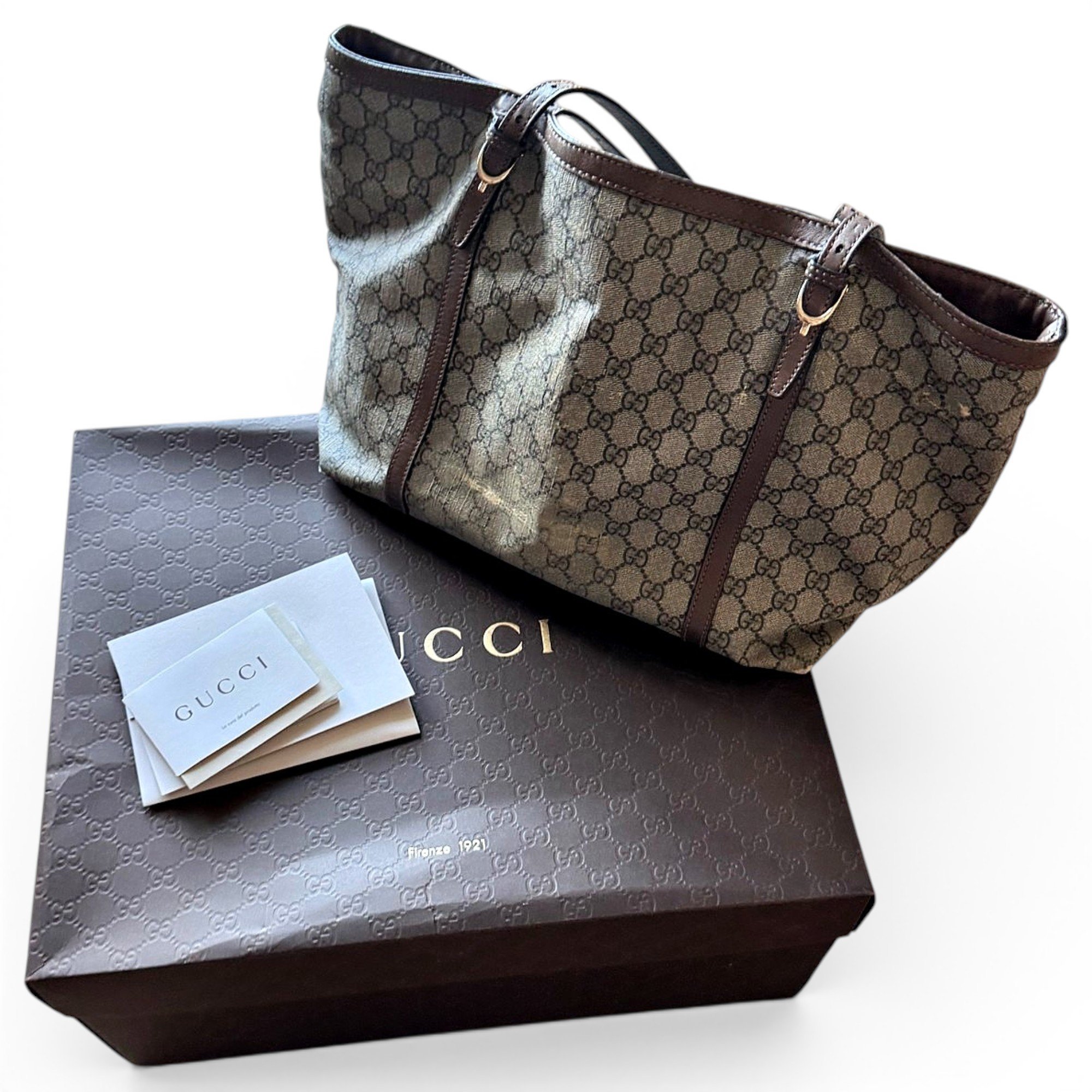 Leather tote