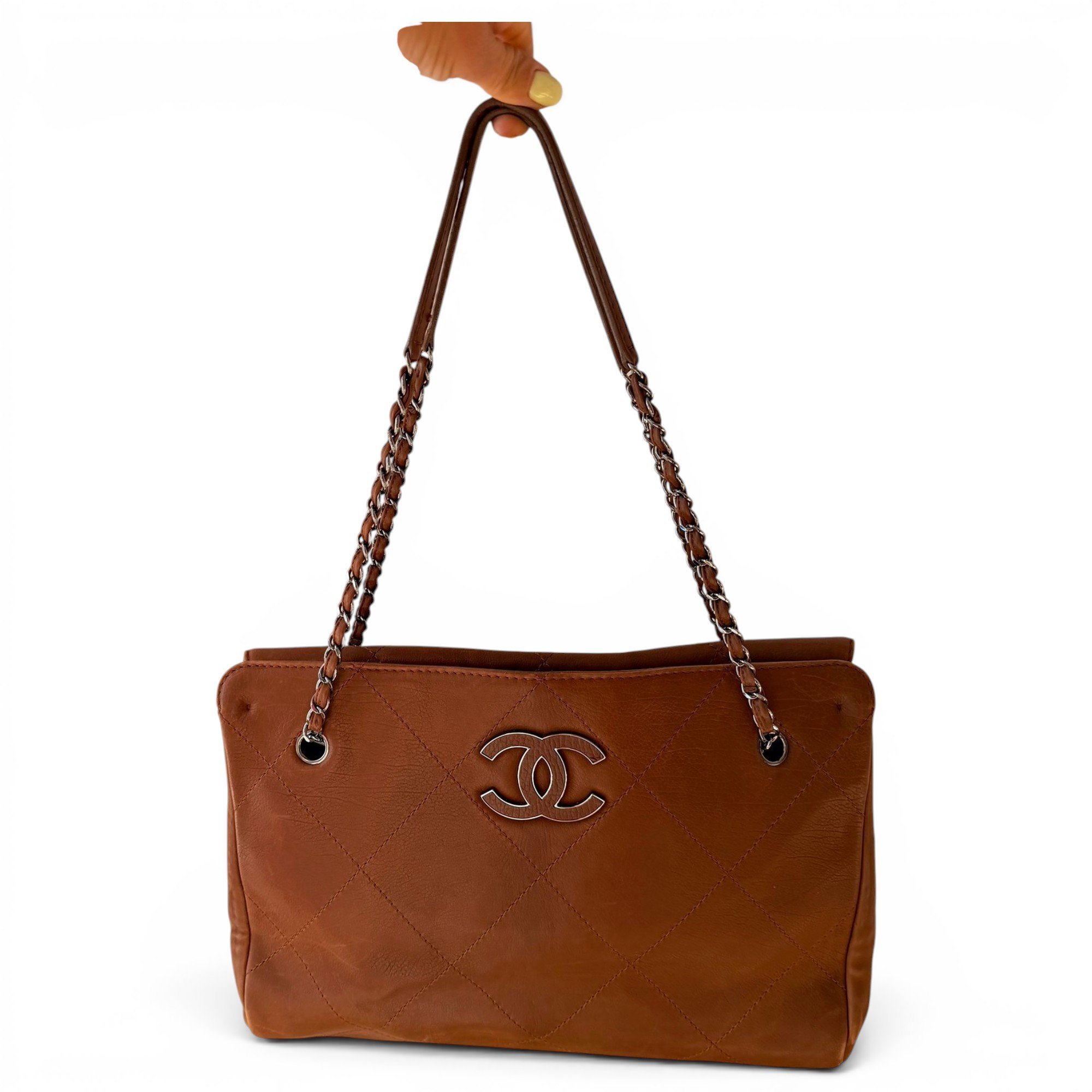 Vintage CC Chain leather tote
