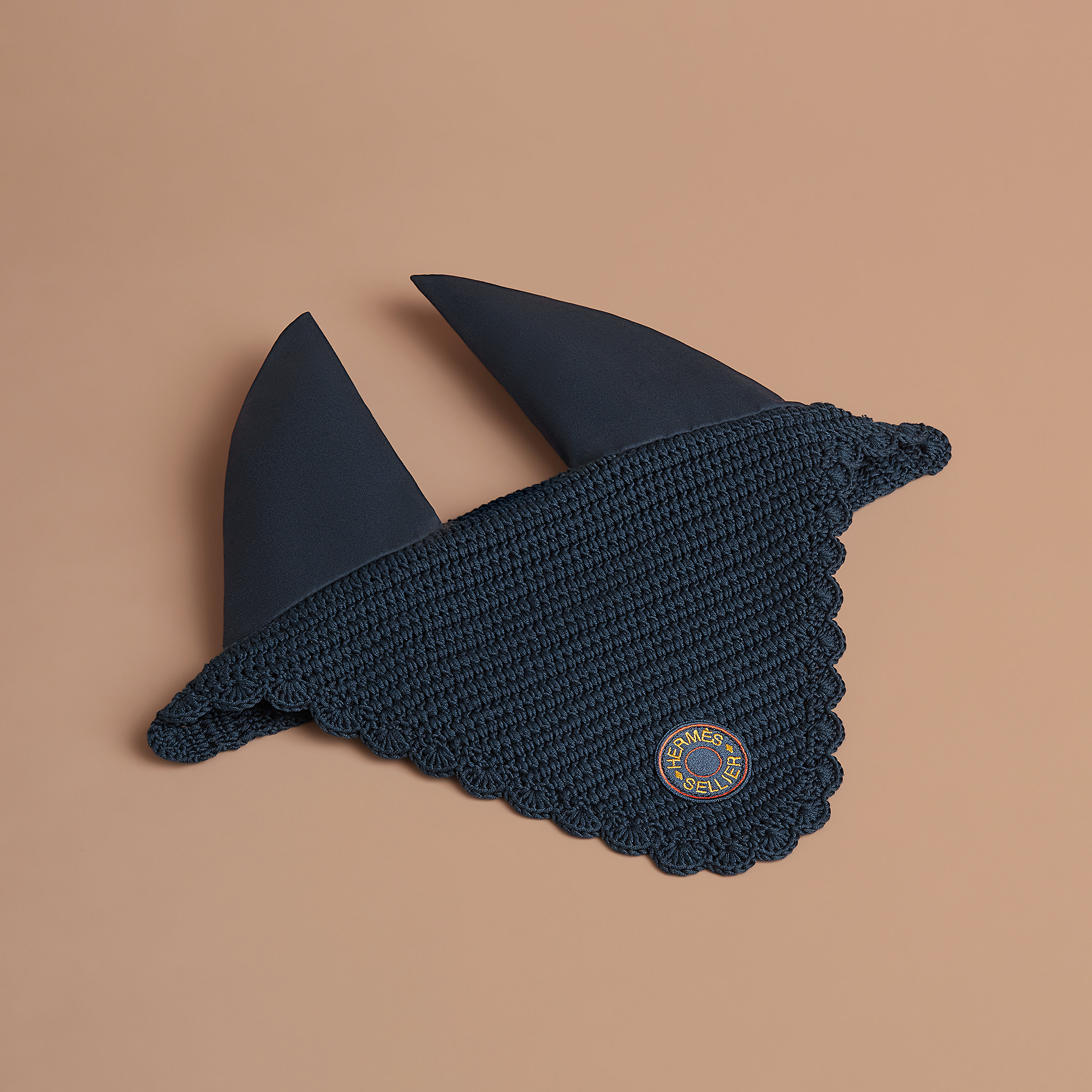 Fly cap