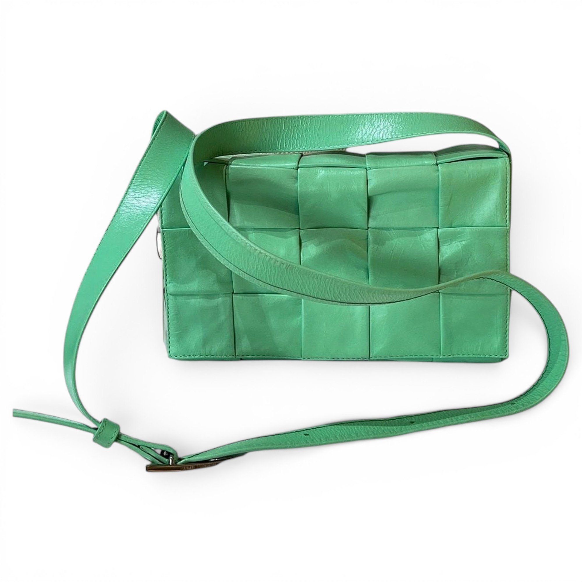 Cassette leather handbag