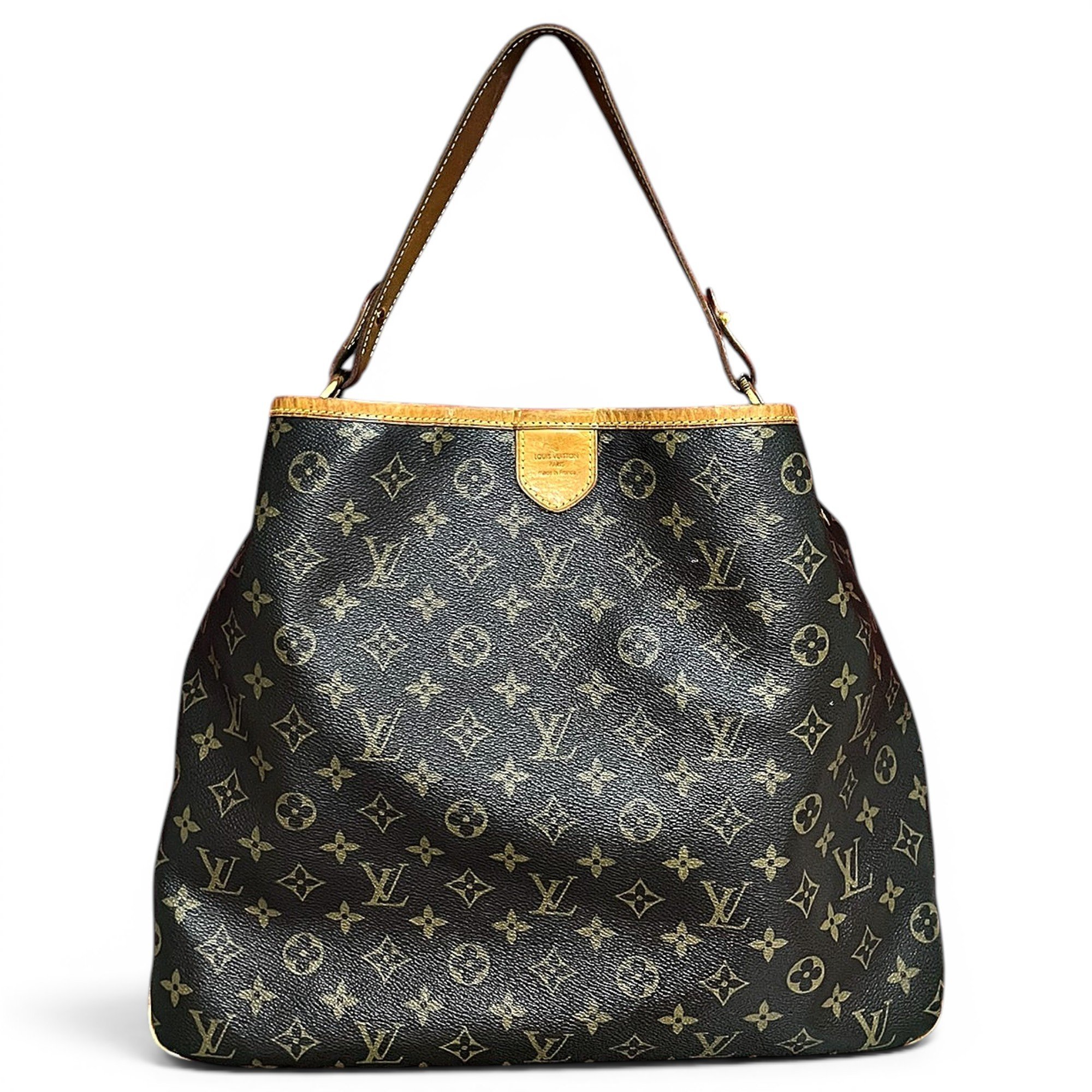 Delightful leather handbag