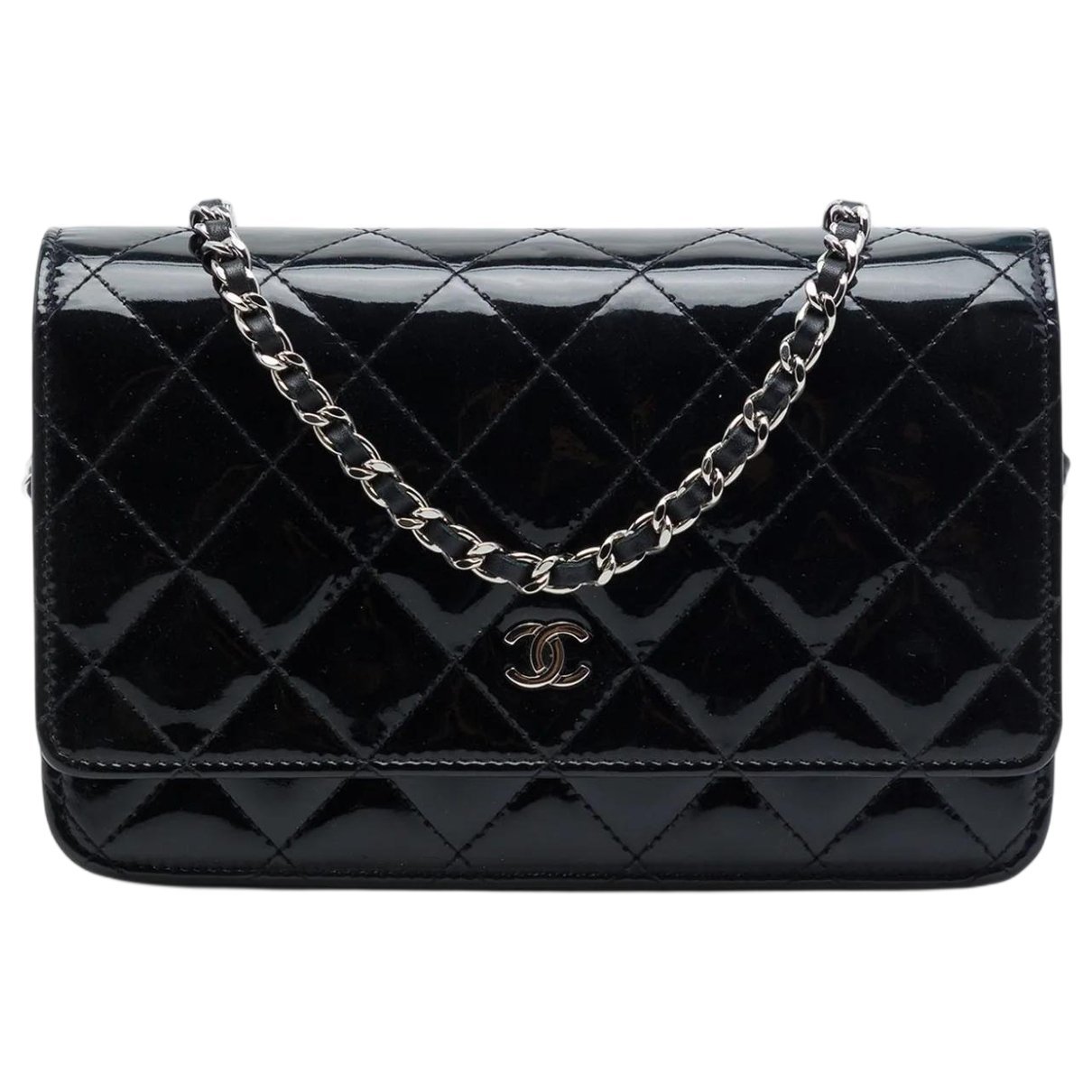 Wallet On Chain leather crossbody bag
