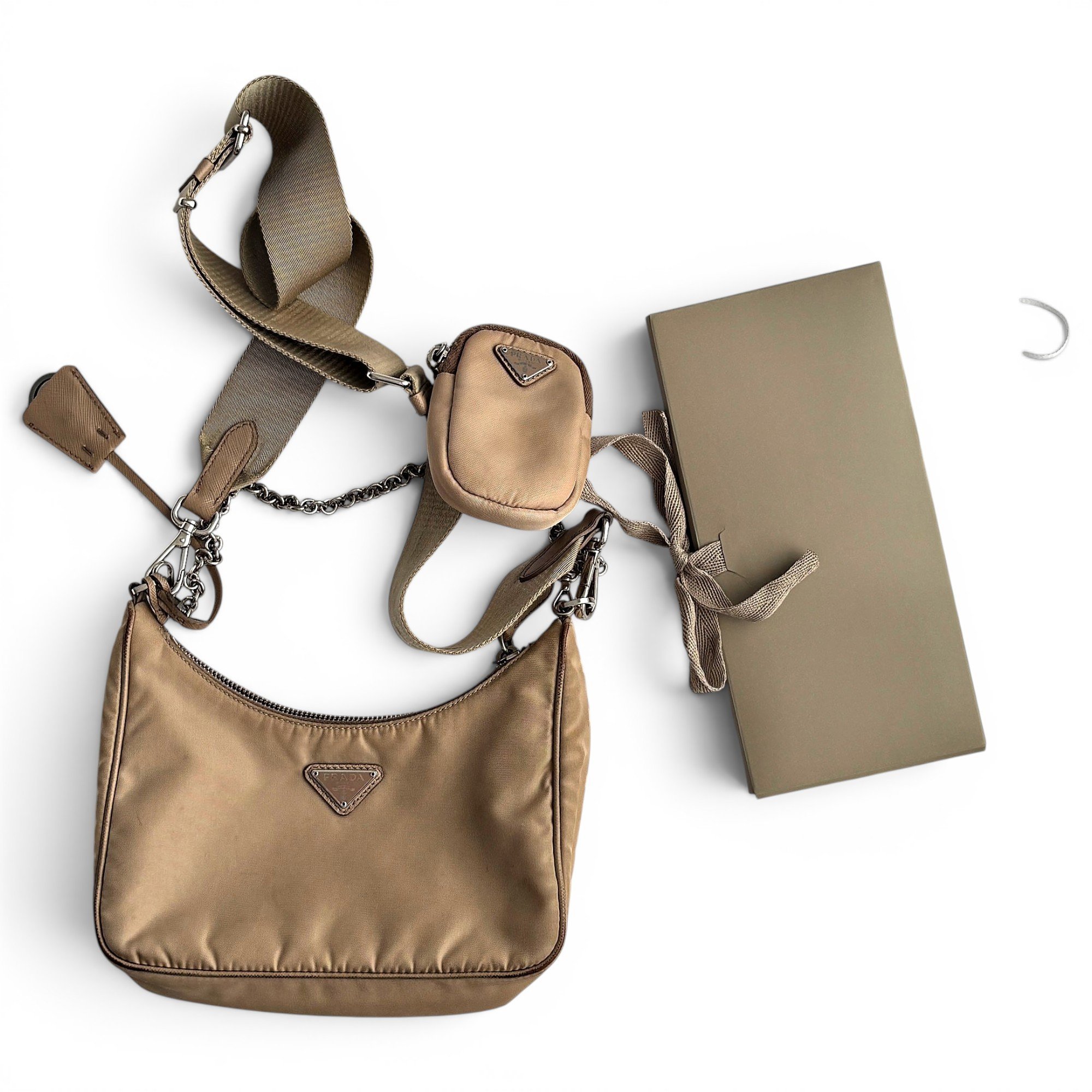 Prada Re-Edition 2005 handbag