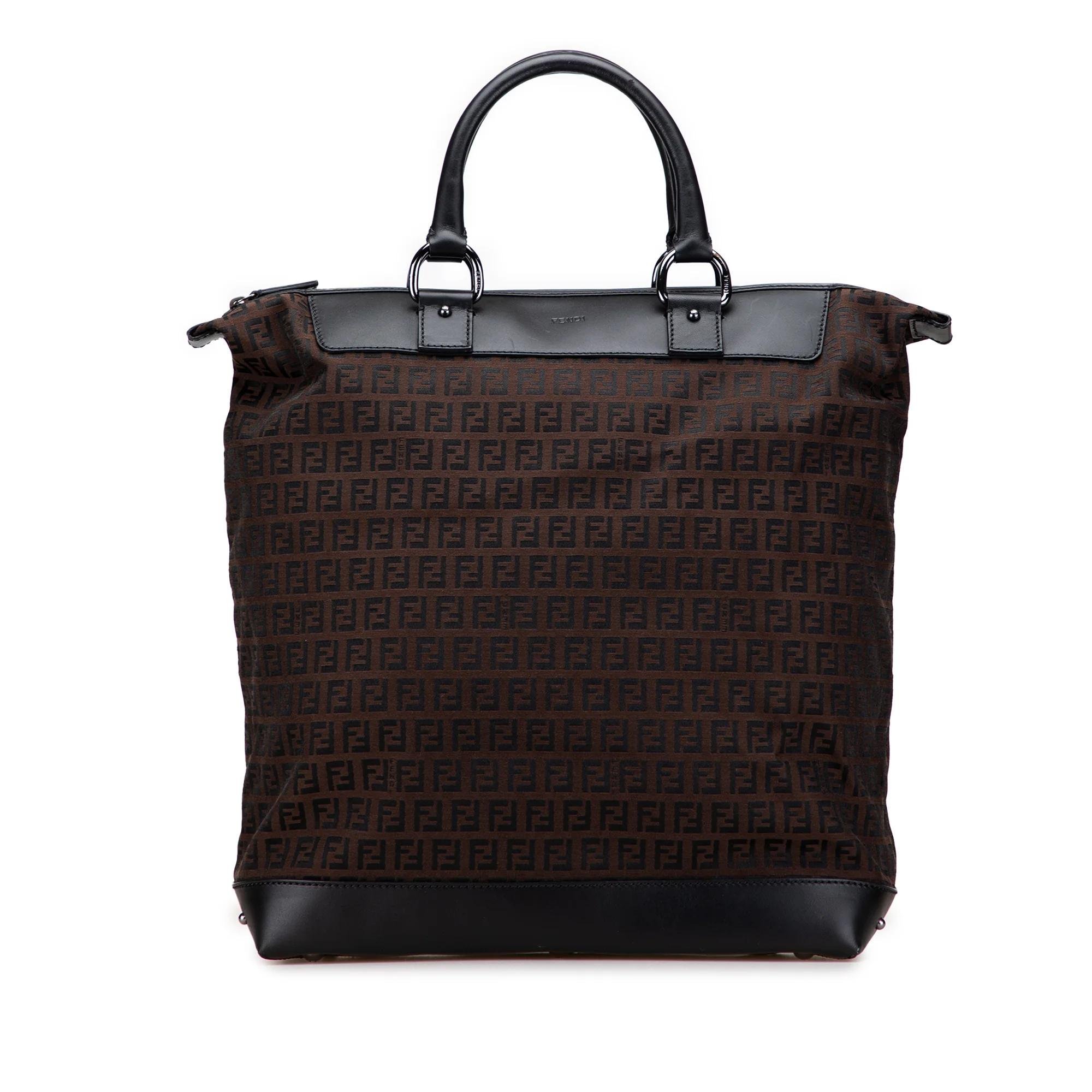 Pocket leather tote