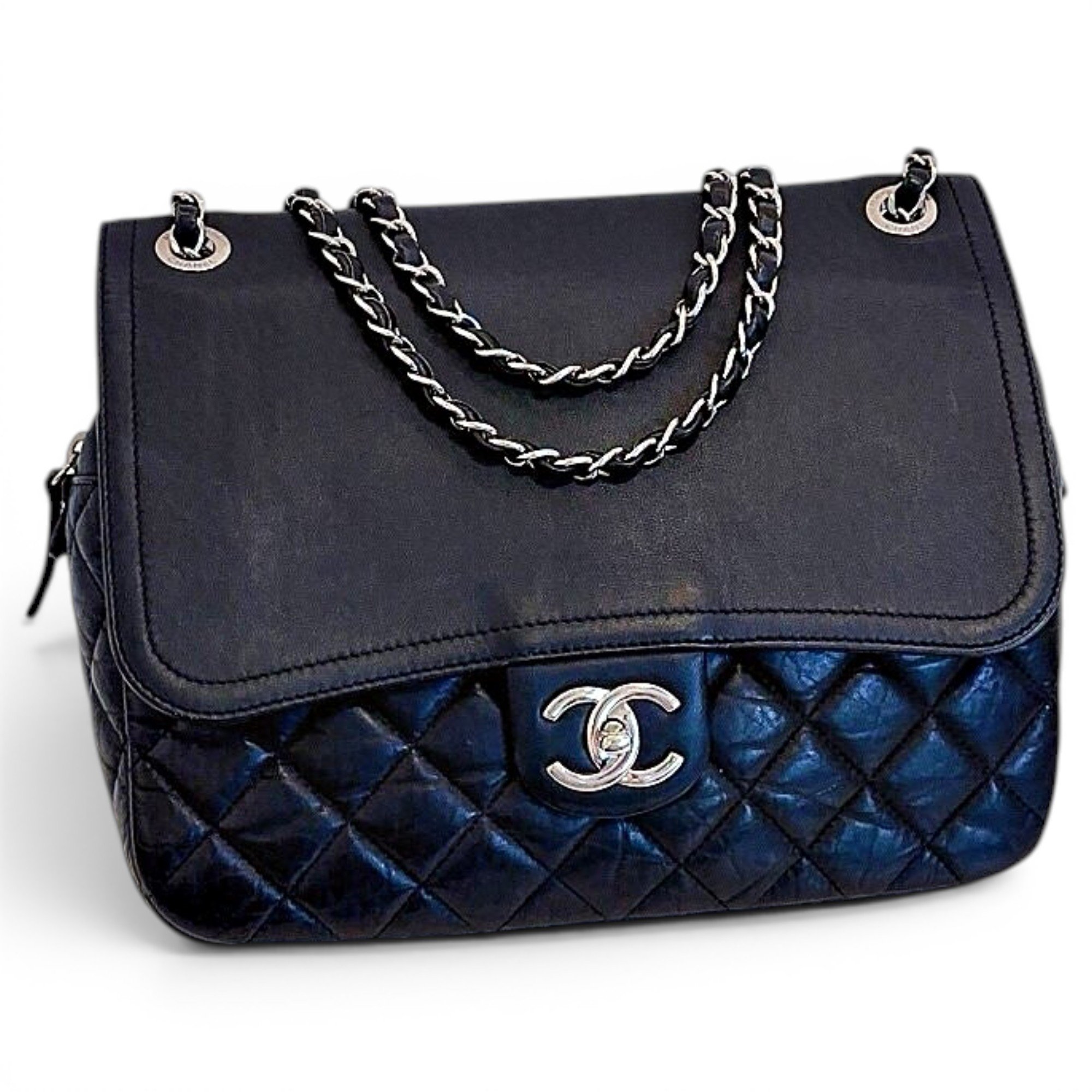 Timeless/Classique leather crossbody bag