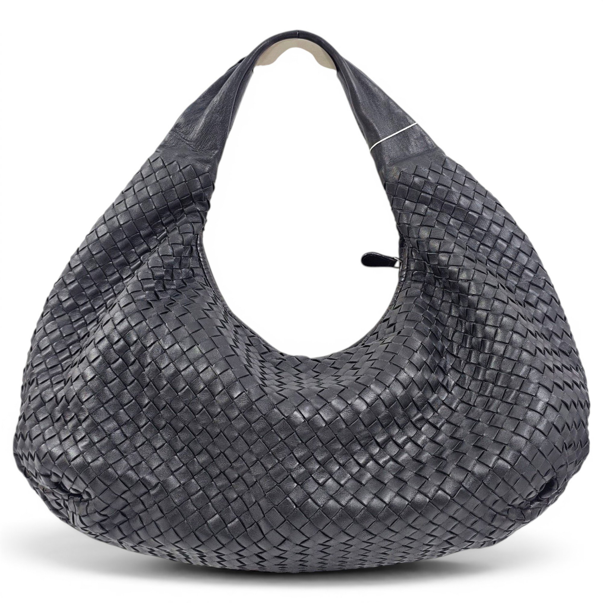 Veneta leather handbag
