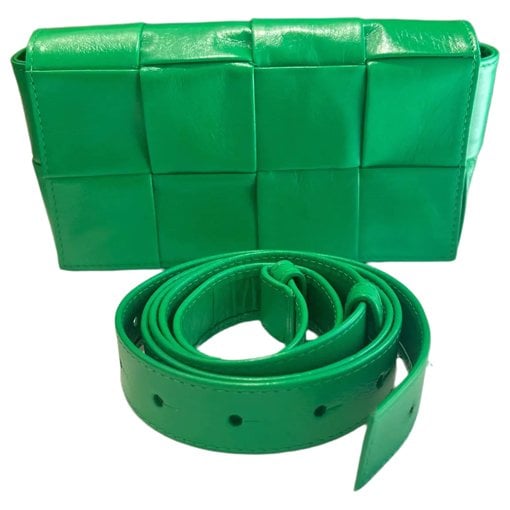 Cassette leather crossbody bag