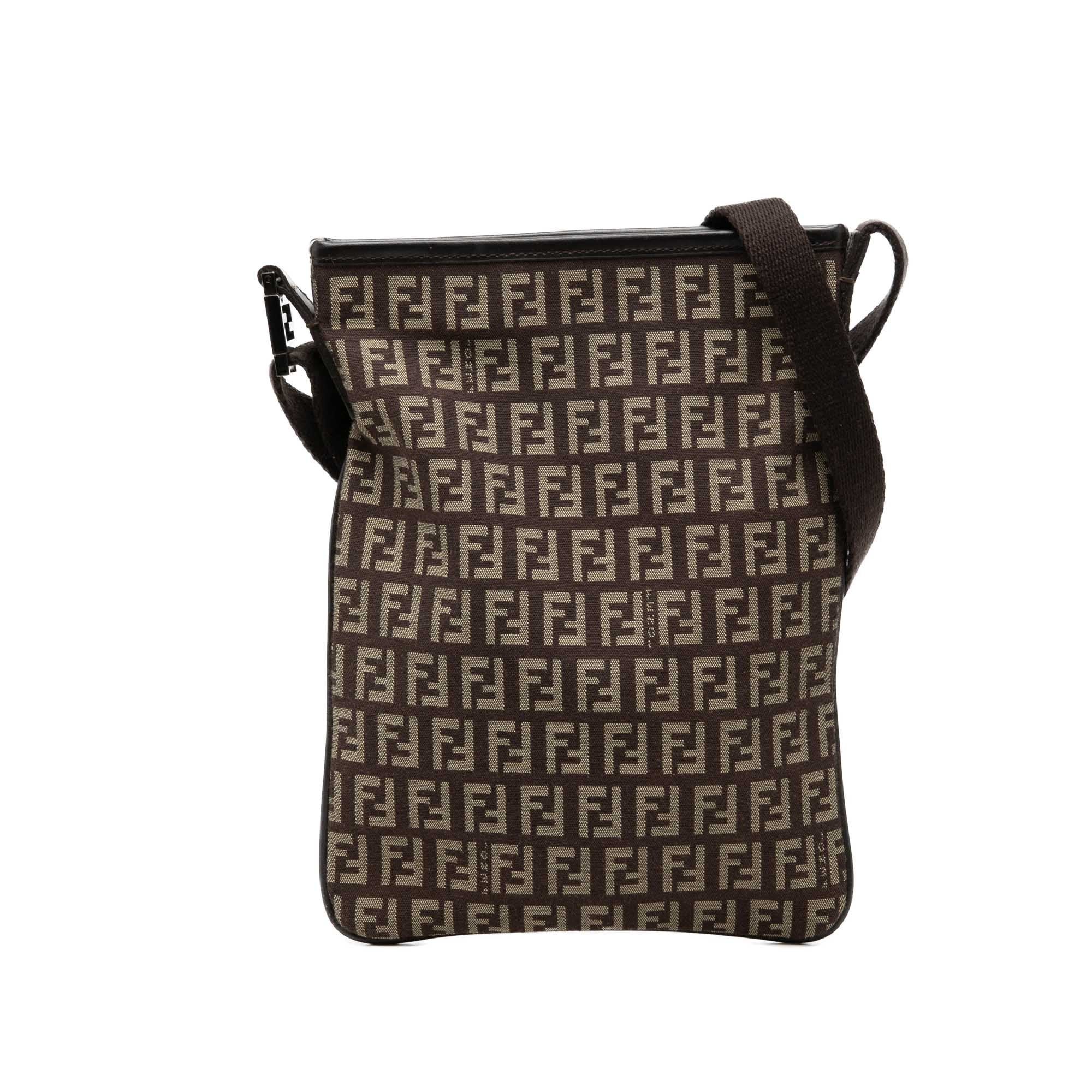 Pocket leather handbag