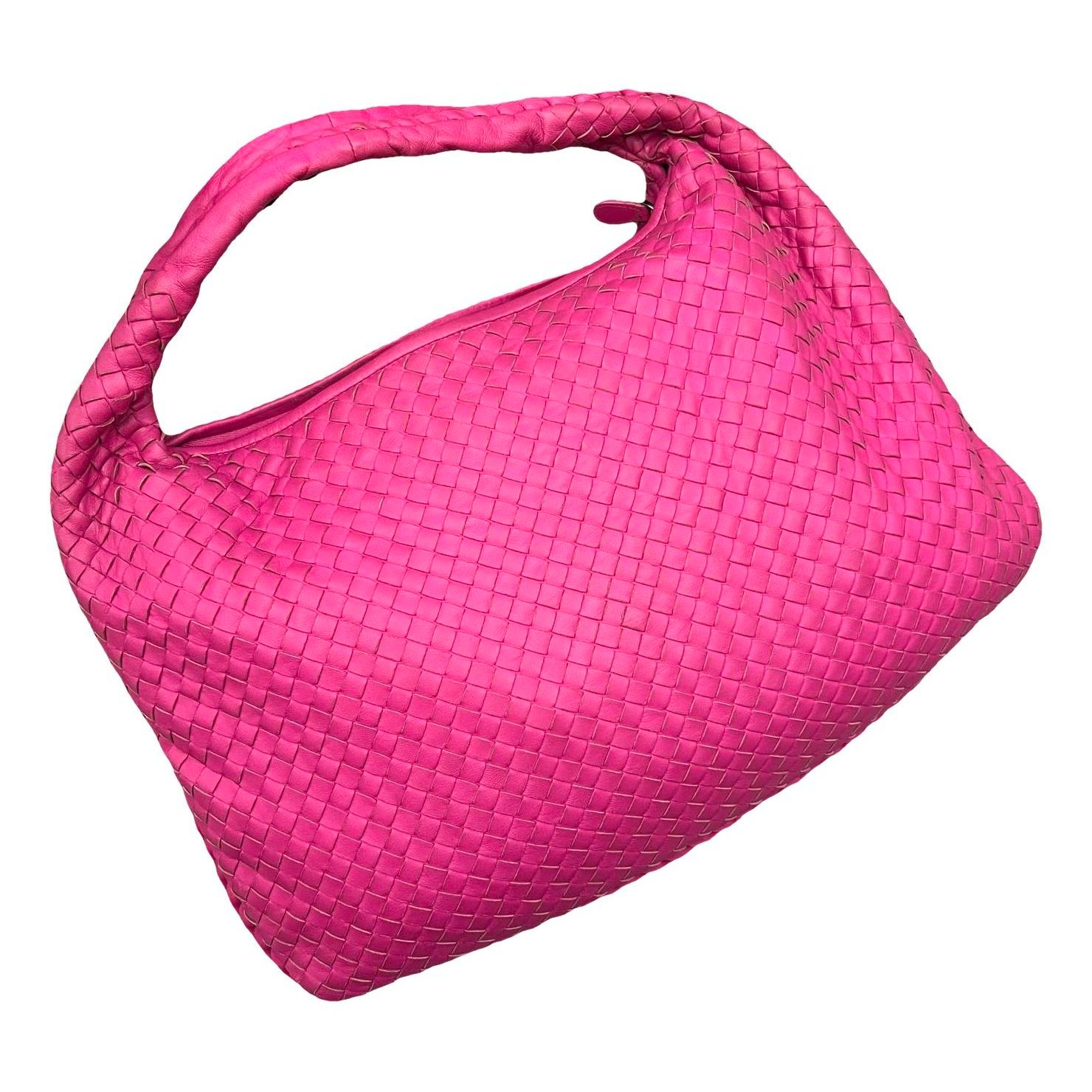 Veneta leather handbag