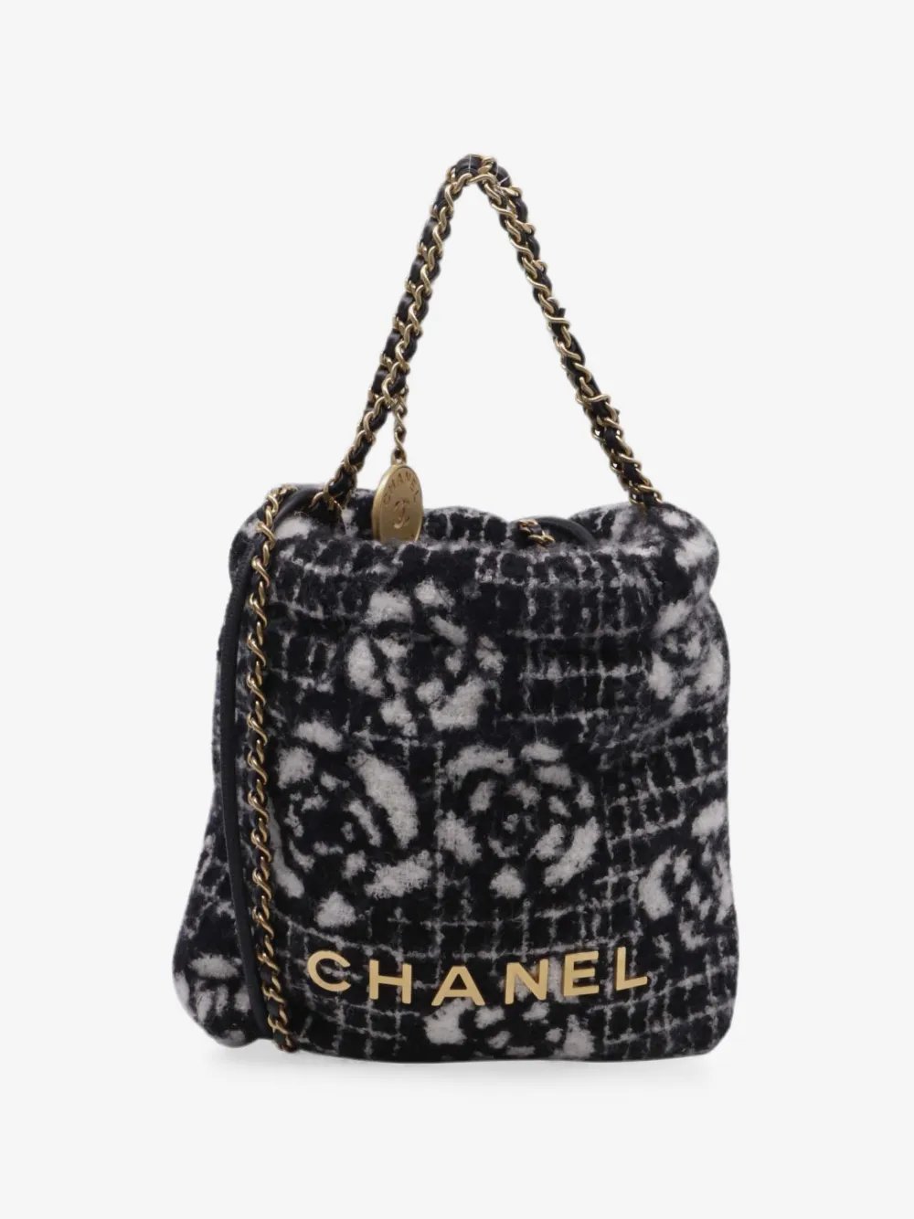 Quilted Camellia Chanel 22 handbag