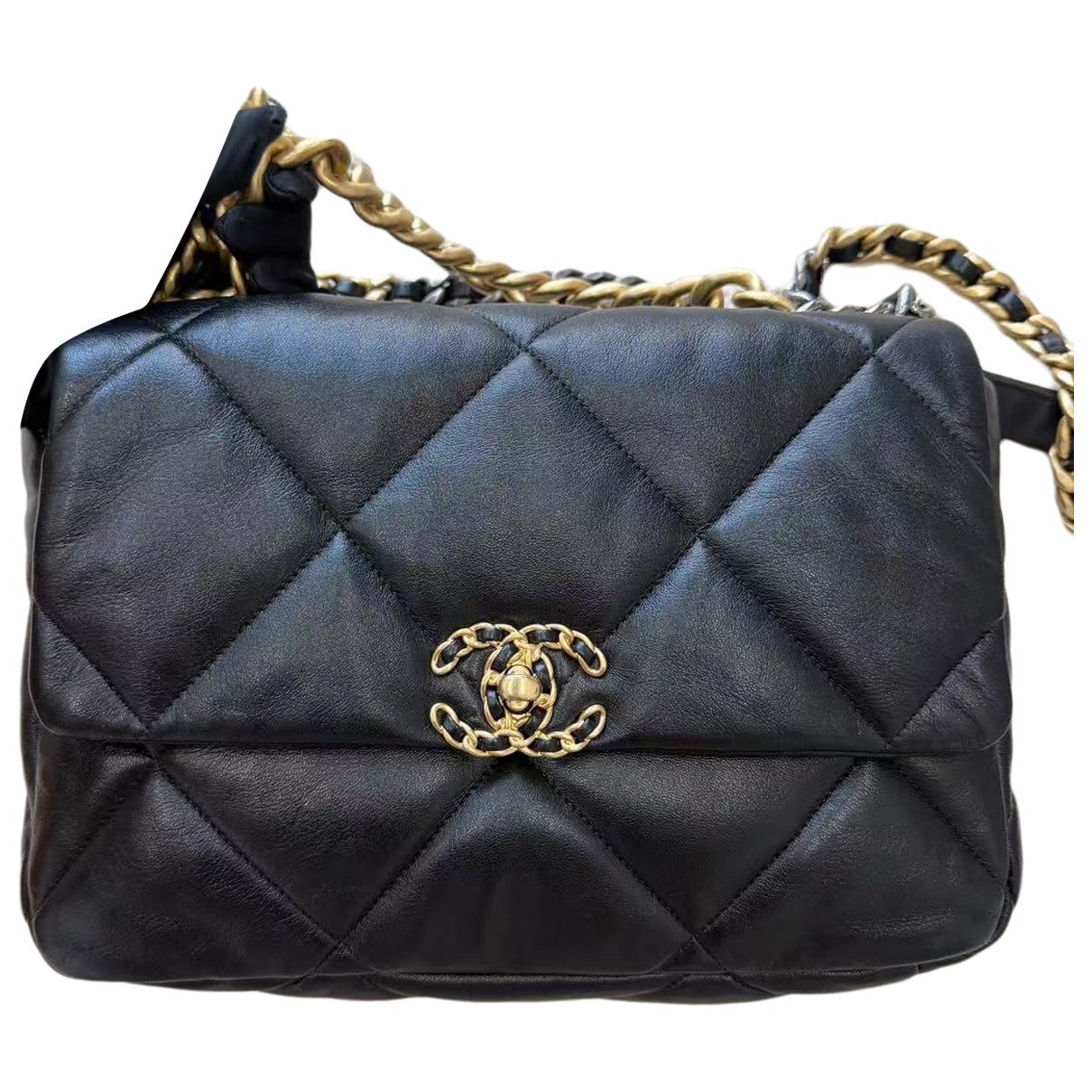 Chanel 19 leather handbag
